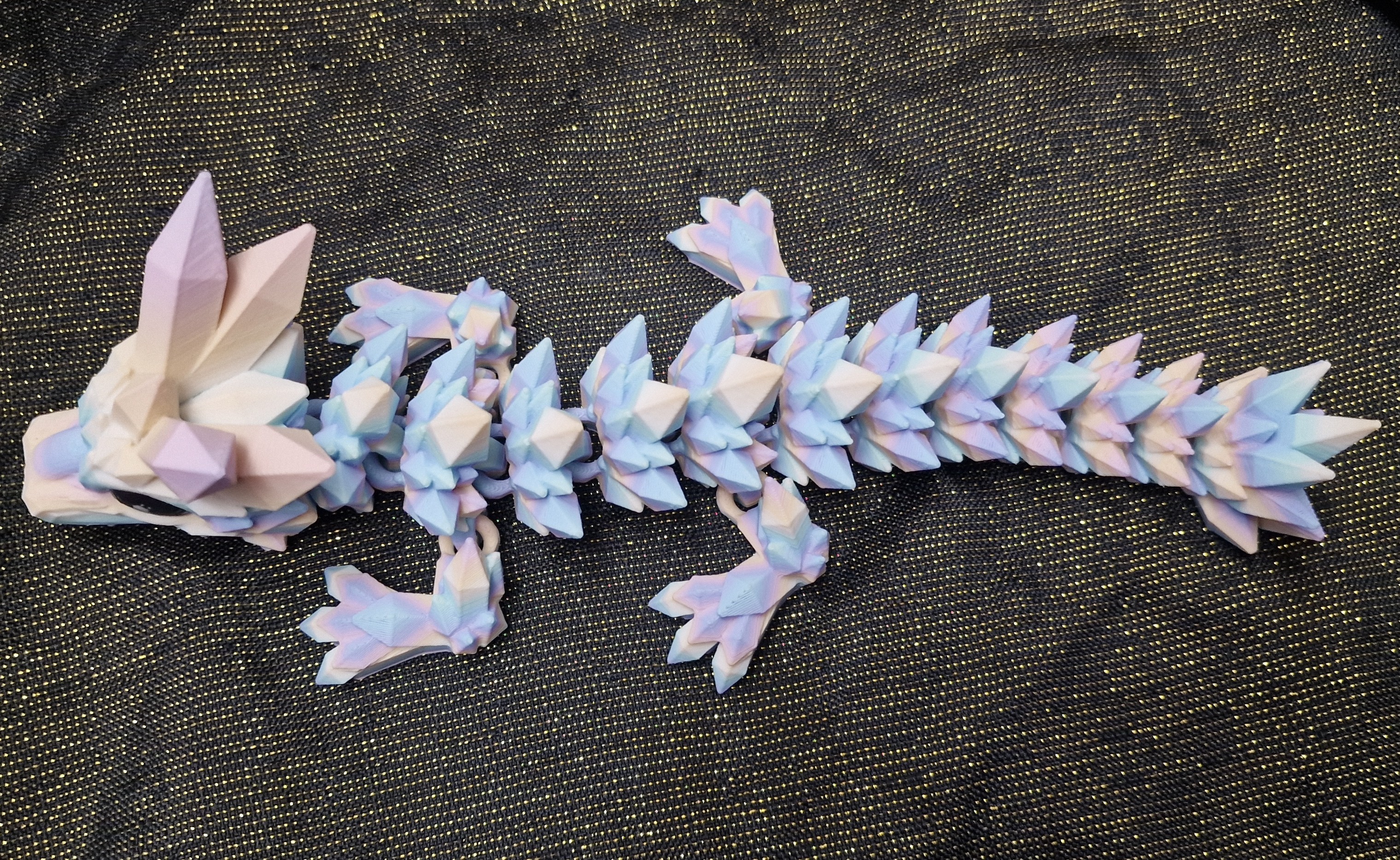 Bébé Dragon de Cristal 2025