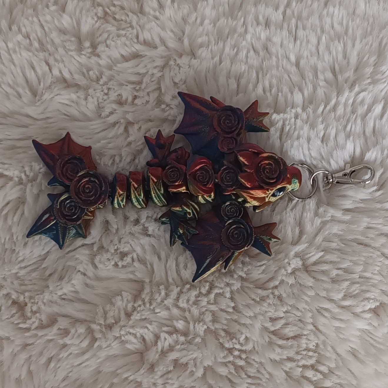 Porte-Clés Petit Bébé Dragon de Roses Ailé