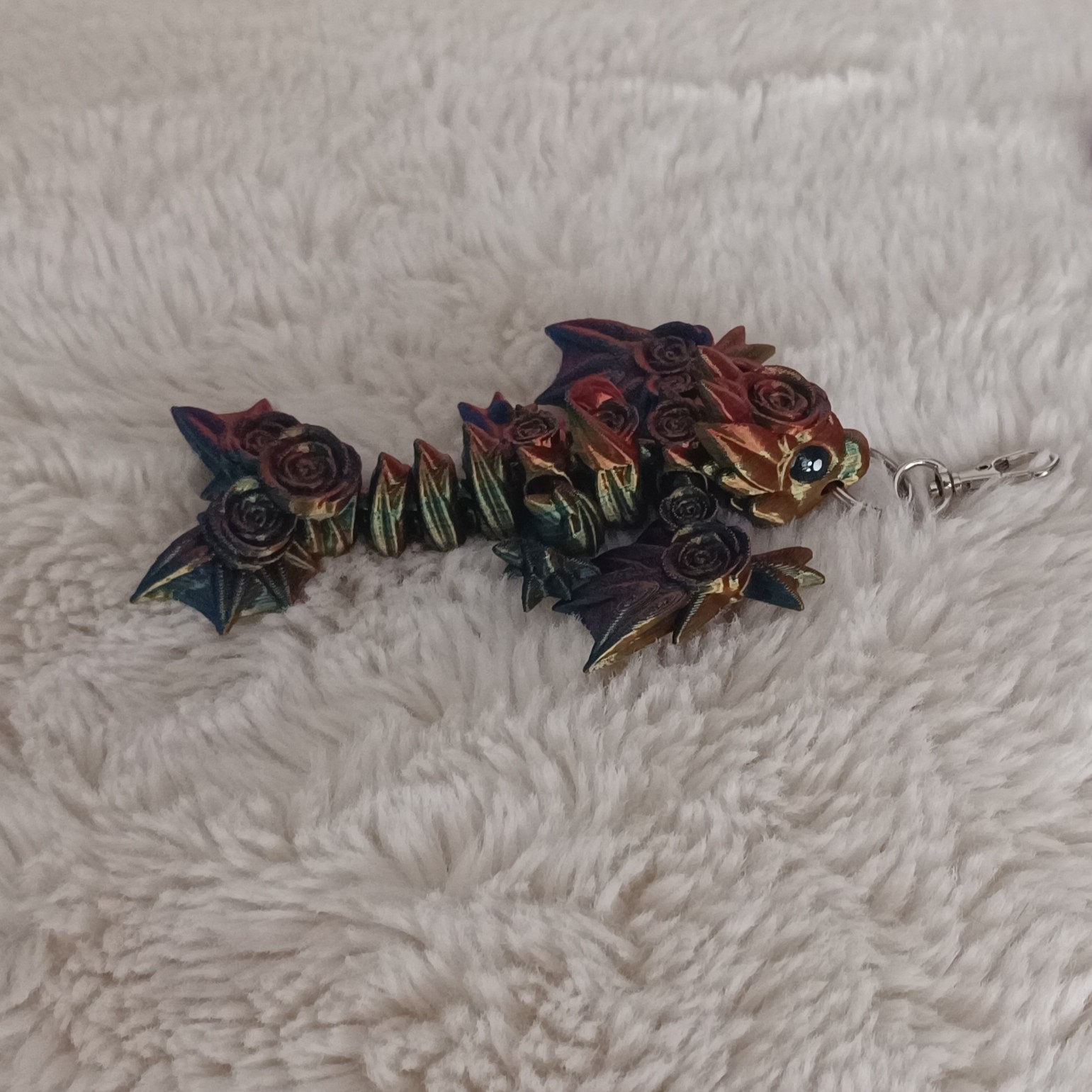 Porte-Clés Petit Bébé Dragon de Roses Ailé