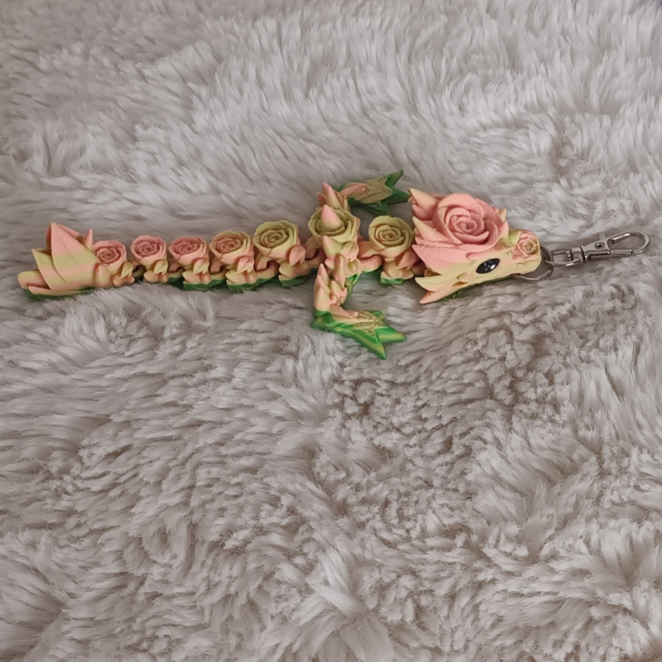 Porte-Clés Bébé Dragon de Roses Long