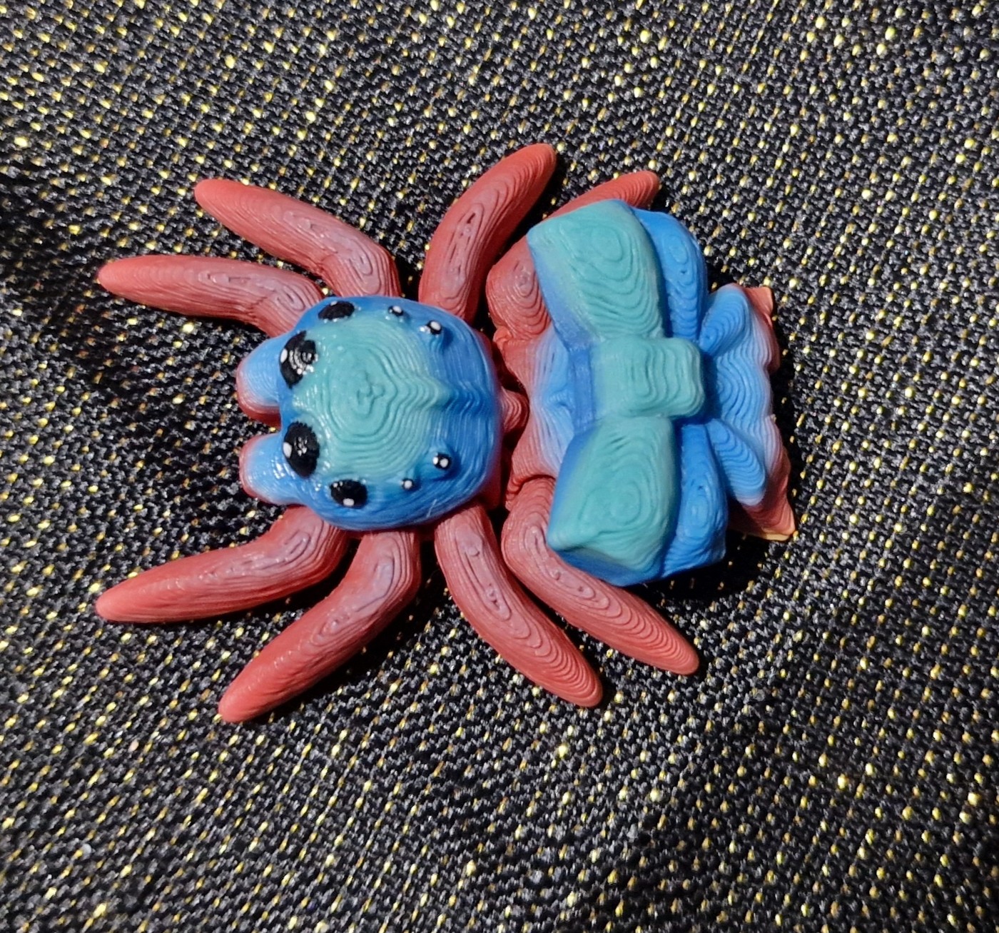 Petite araignée Nouée