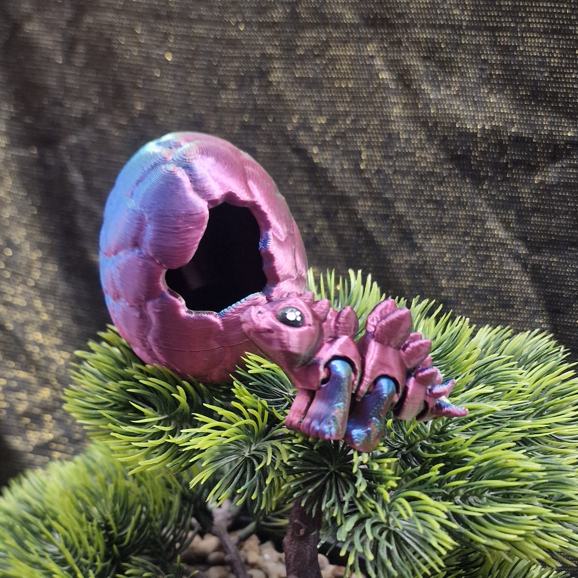 Nouveau-Né Stégosaure