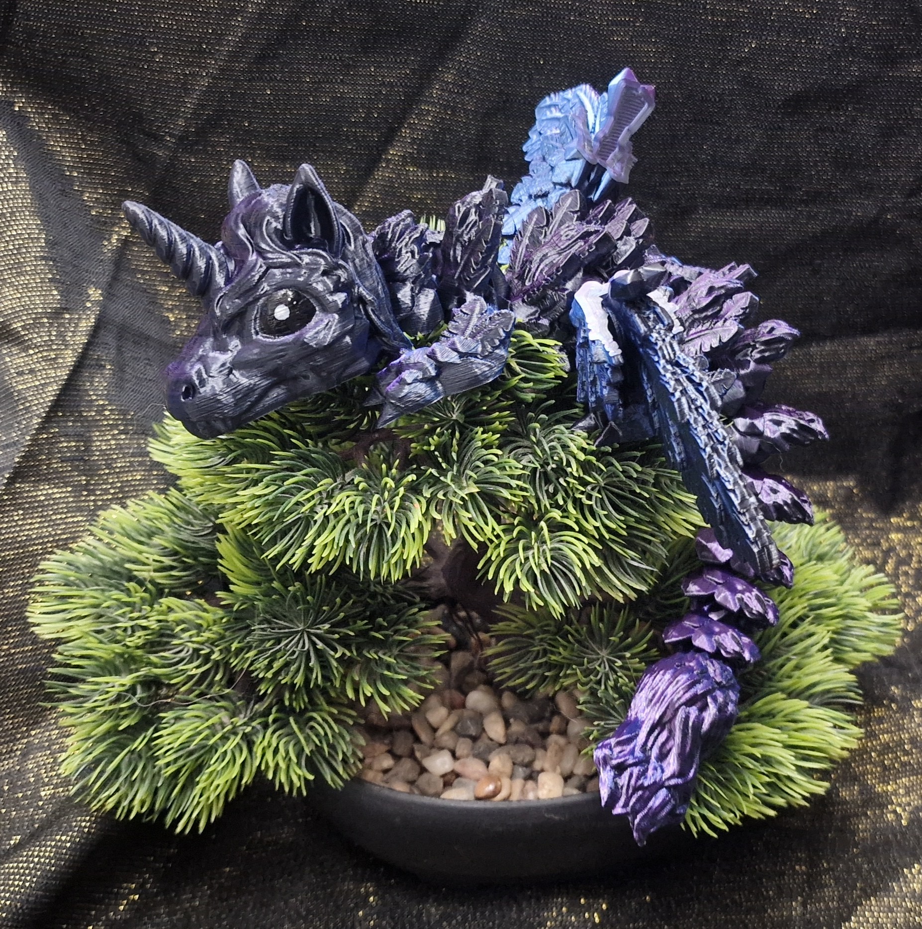 Bébé Dragon-Licorne à plume Ailé