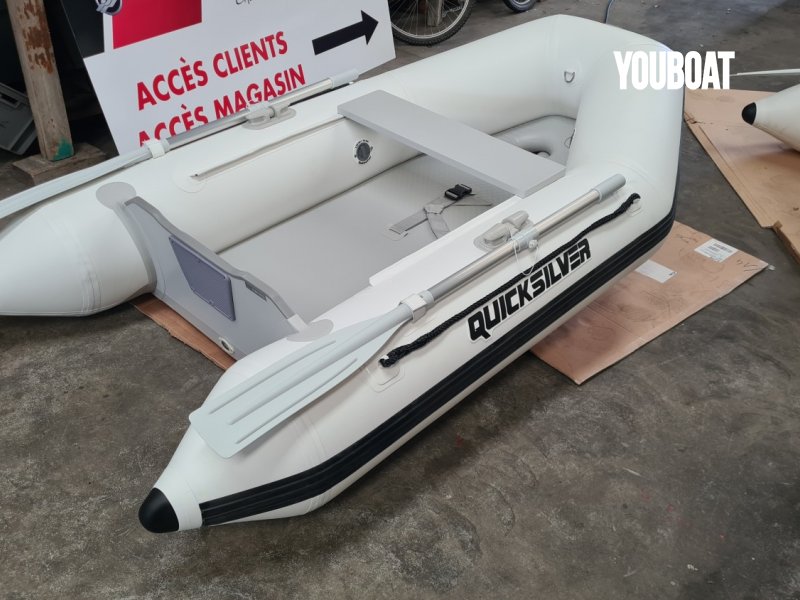 Quicksilver 240 Tendy Air Floor