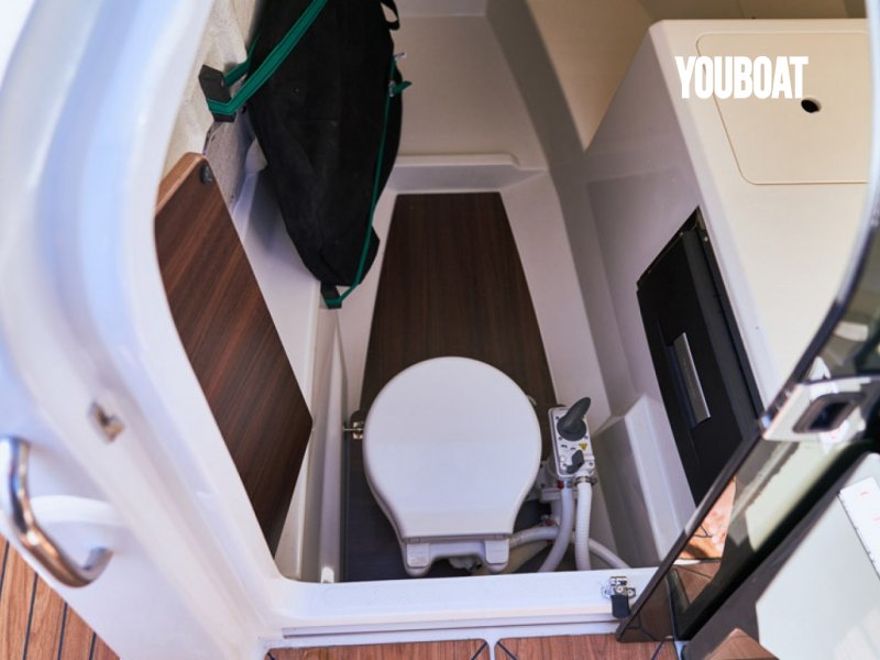 Quicksilver Activ 675 Bowrider