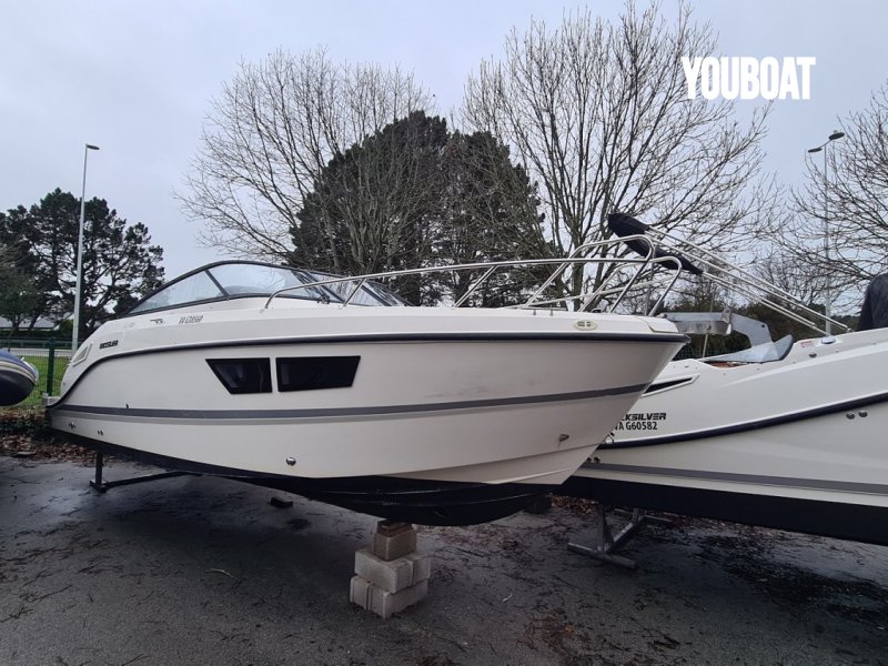 Quicksilver Activ 805 Cruiser