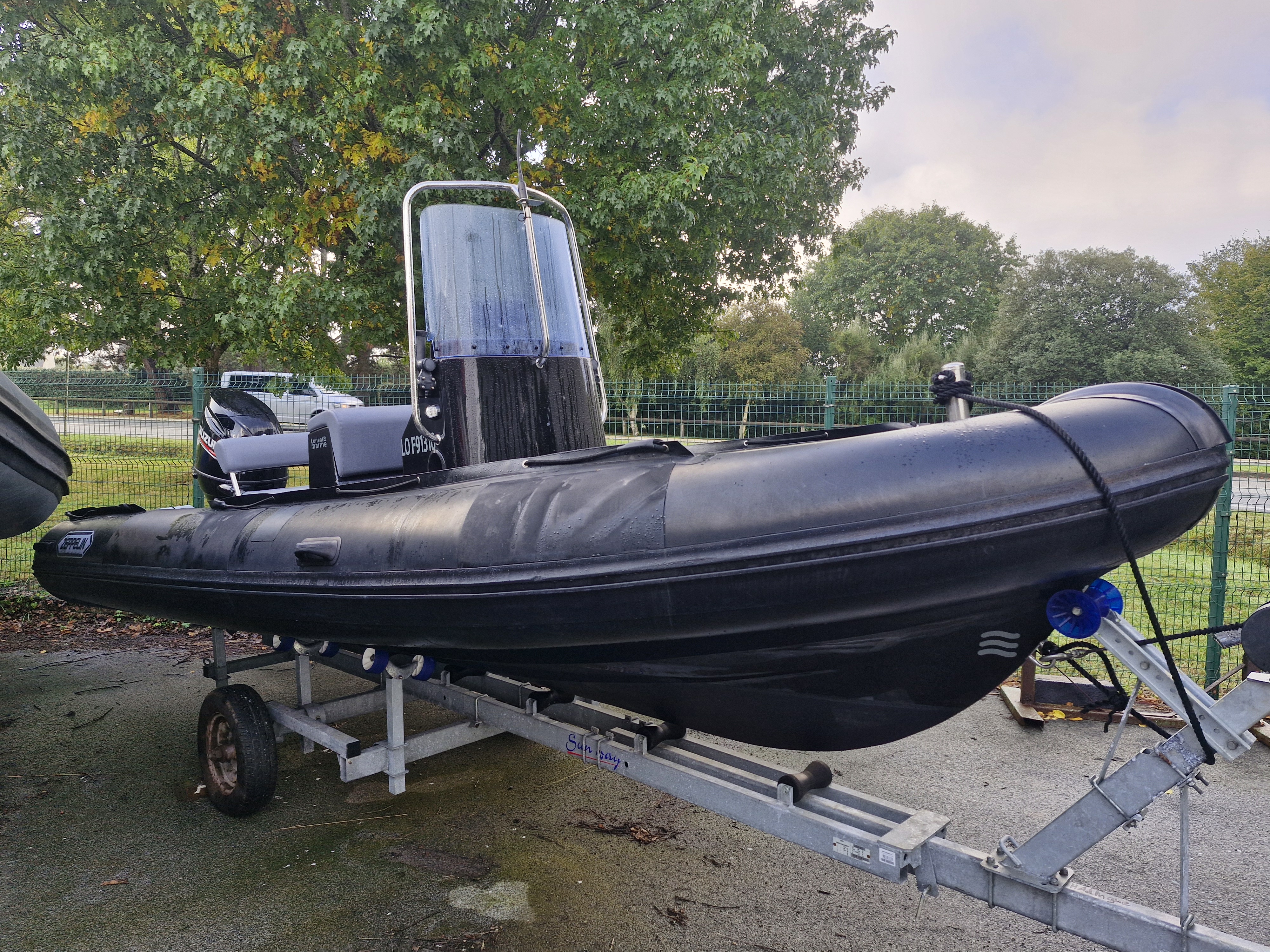 semi rigide Zeppelin 20 VPRO 140cv Suzuki 2019 état quasi neuf 
