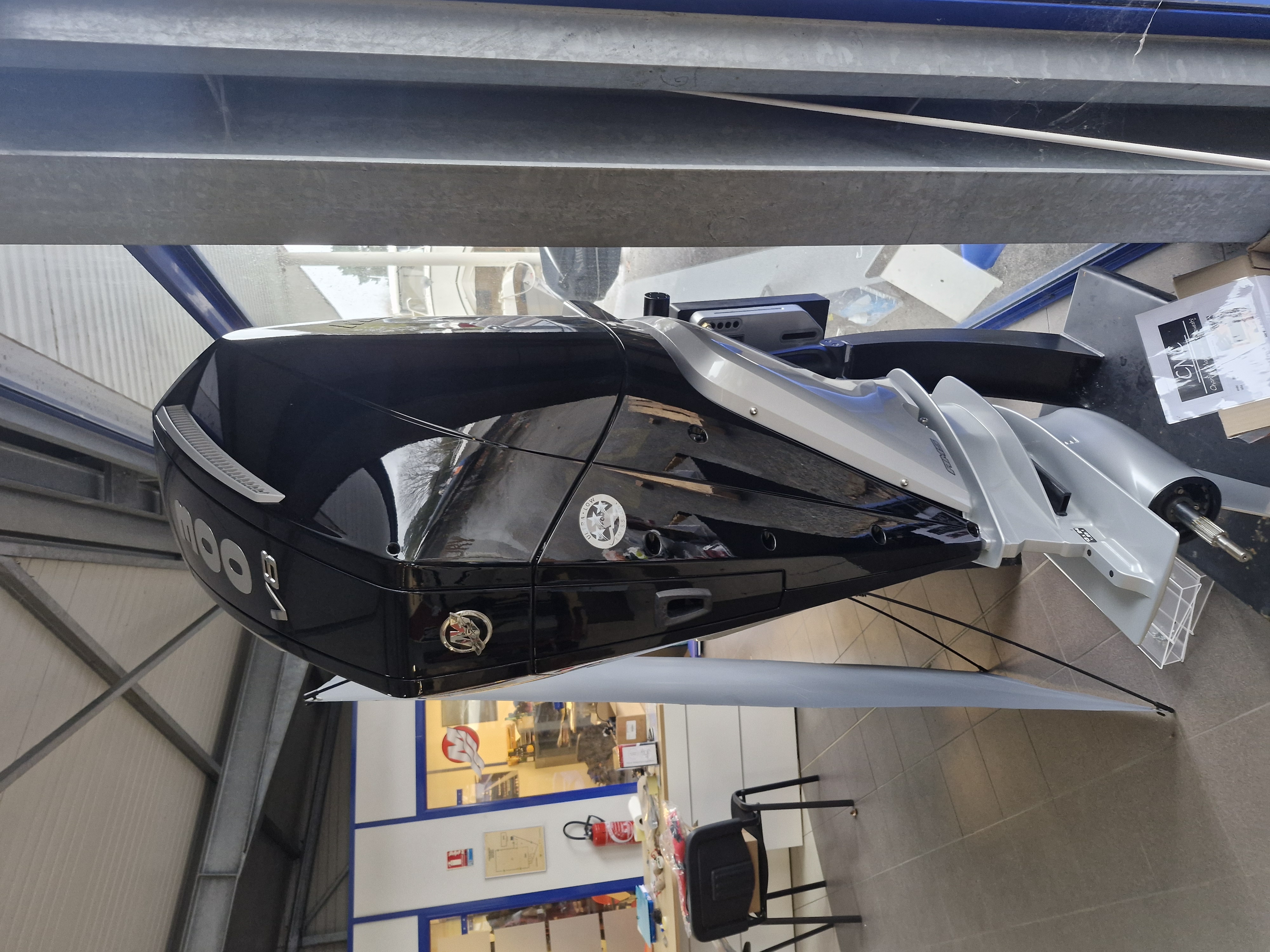 300cv Mercury V8 complet