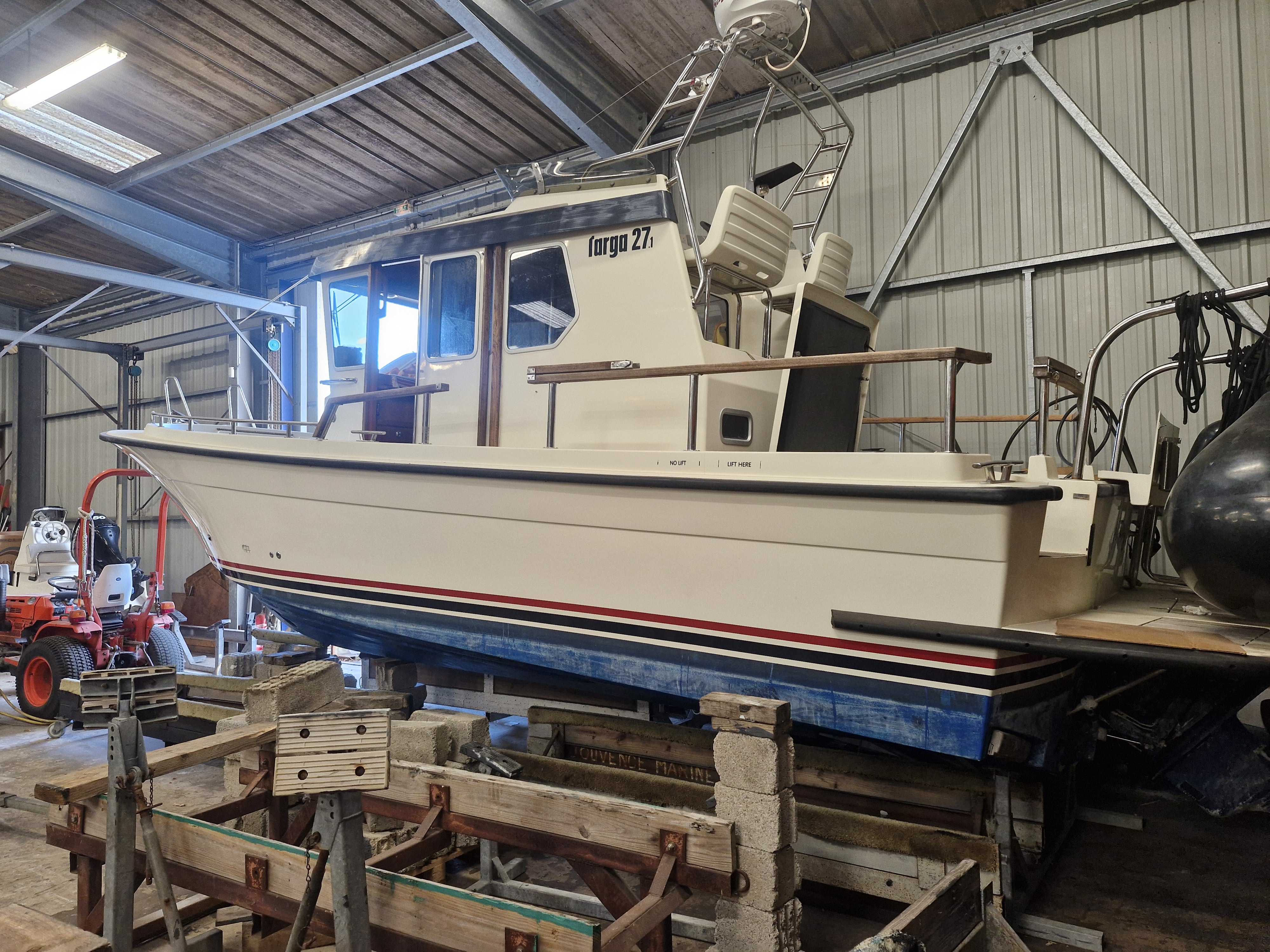 Targa 27.1 2014 Volvo D6 330cv  TBE