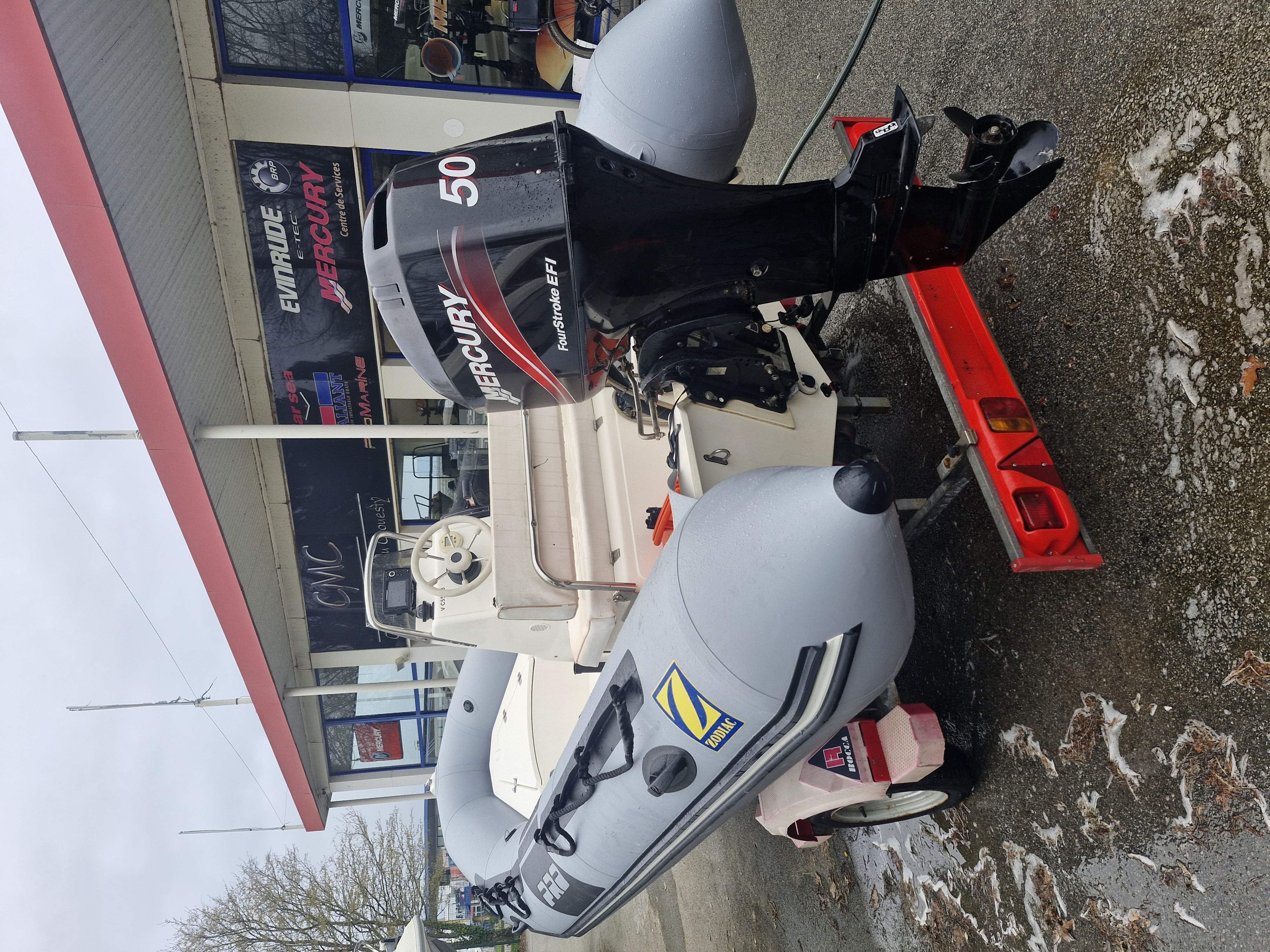 Zodiac Pro 9 / 50cv Mercury / remorque 2005 TBE