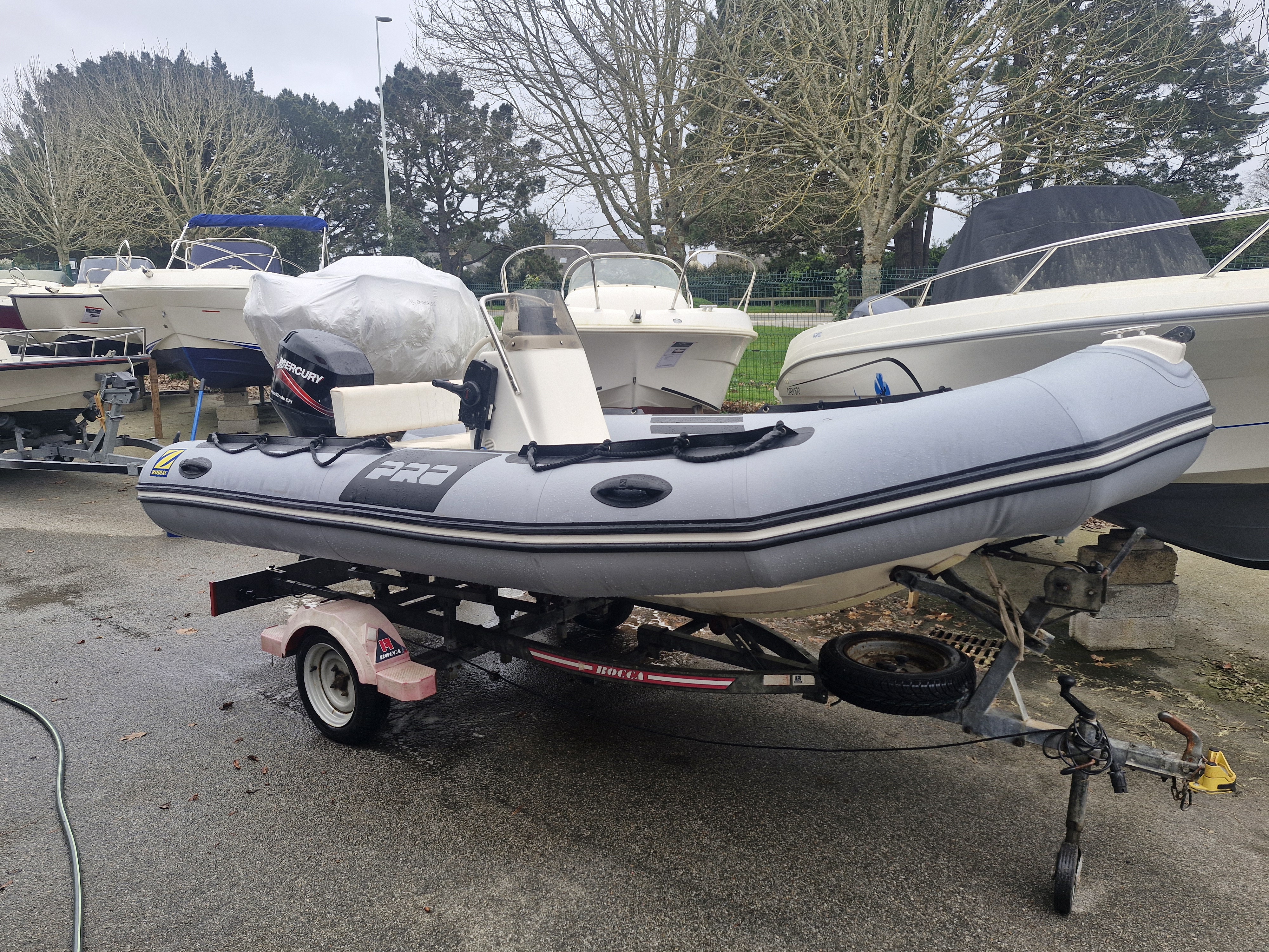 Zodiac Pro 9 / 50cv Mercury / remorque 2005 TBE