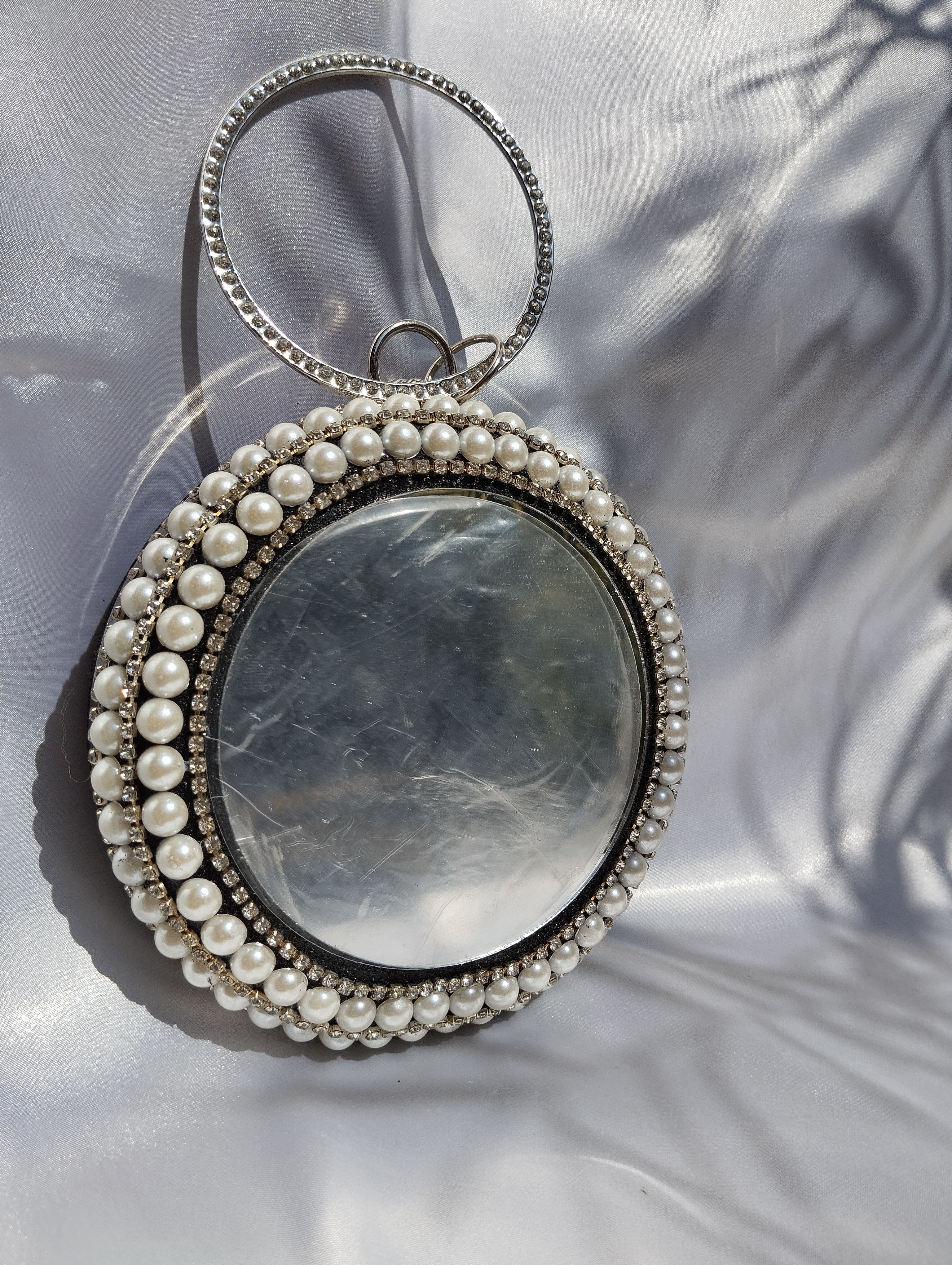 Round Party Clutch Black