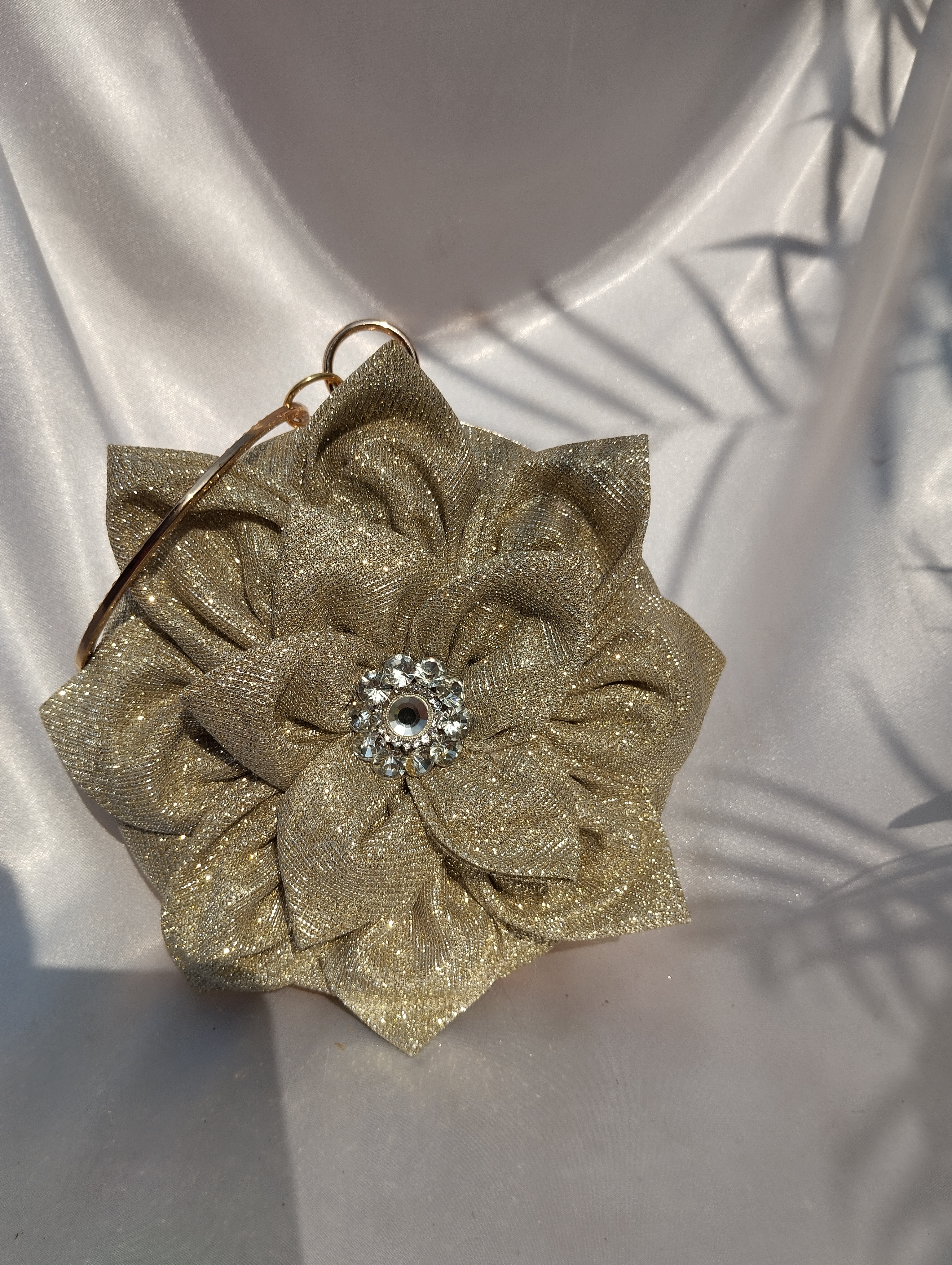 Light Gold Sparkle Flora Party clutch 