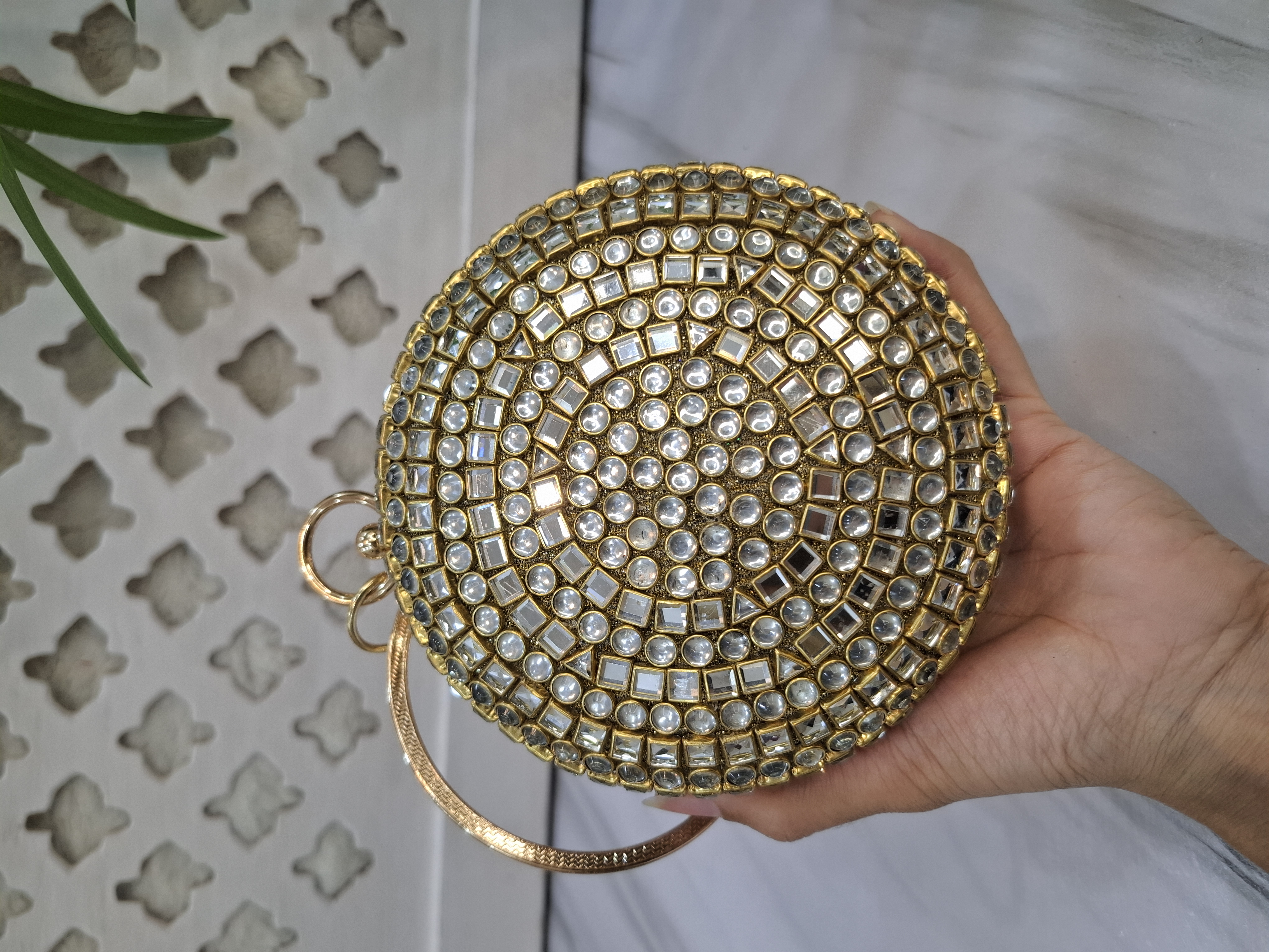Round Kundan Clutch