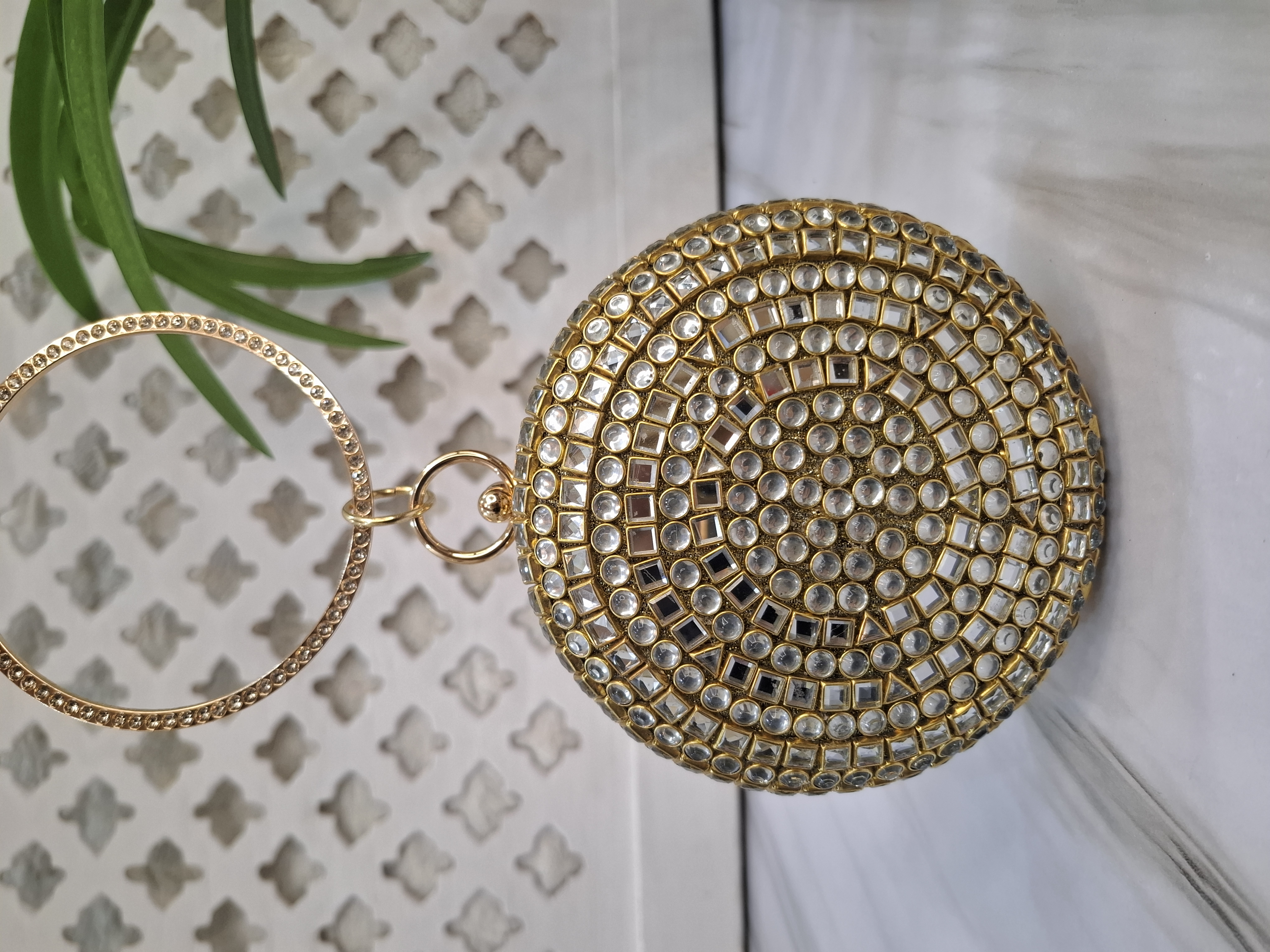 Round Kundan Clutch