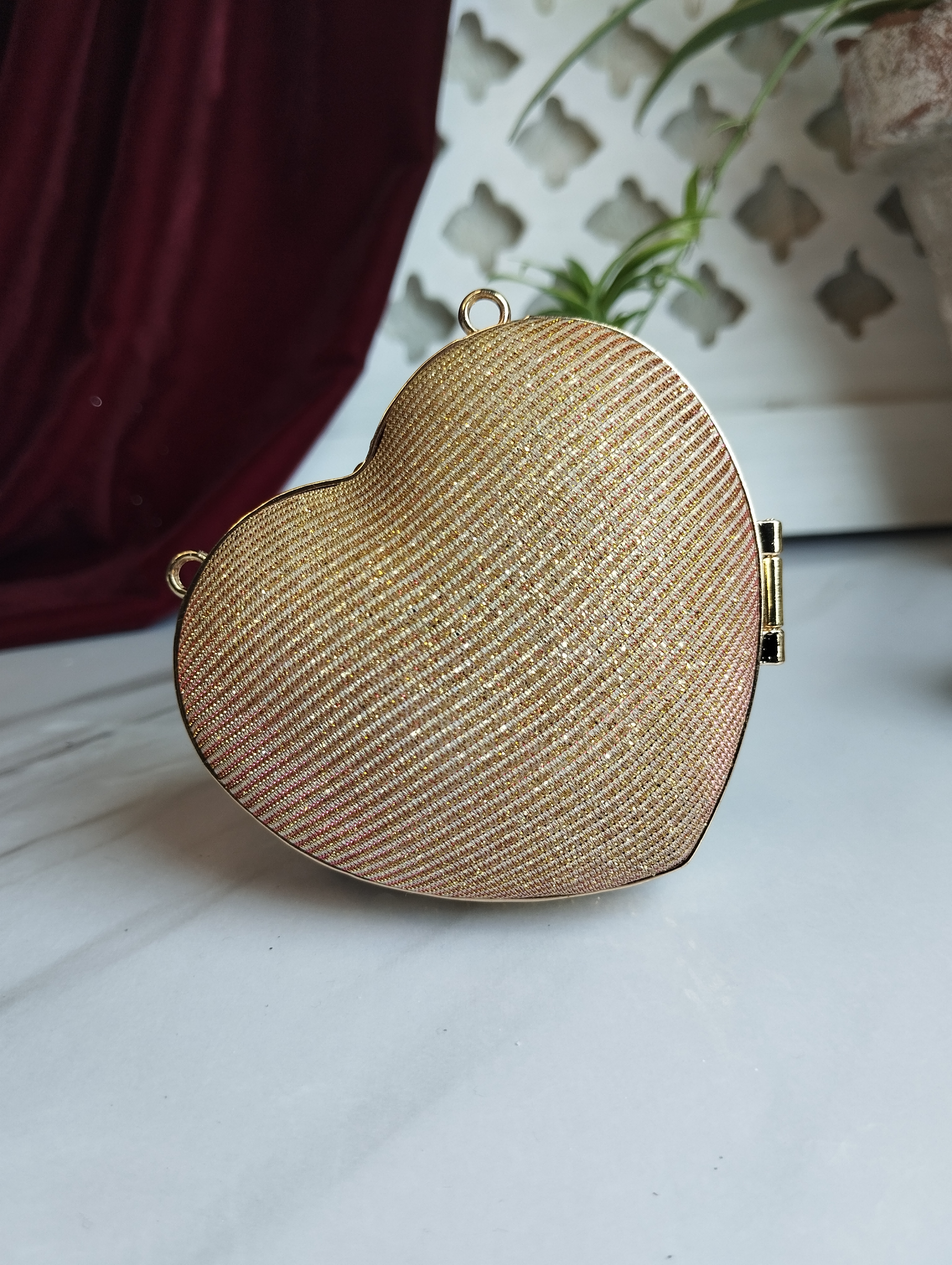 Mini Heart Clutch "OPAL"