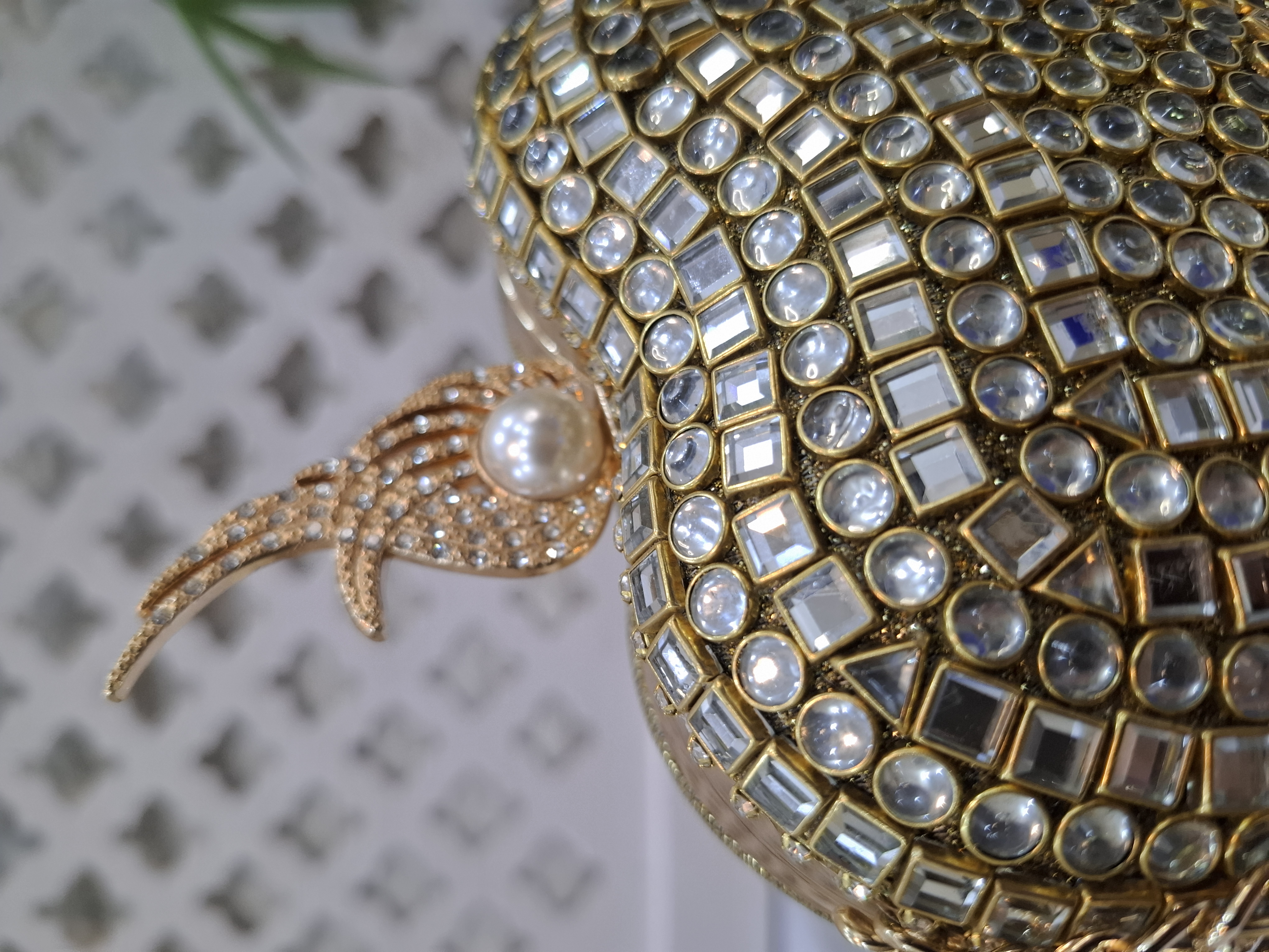 Heart Kundan Clutch