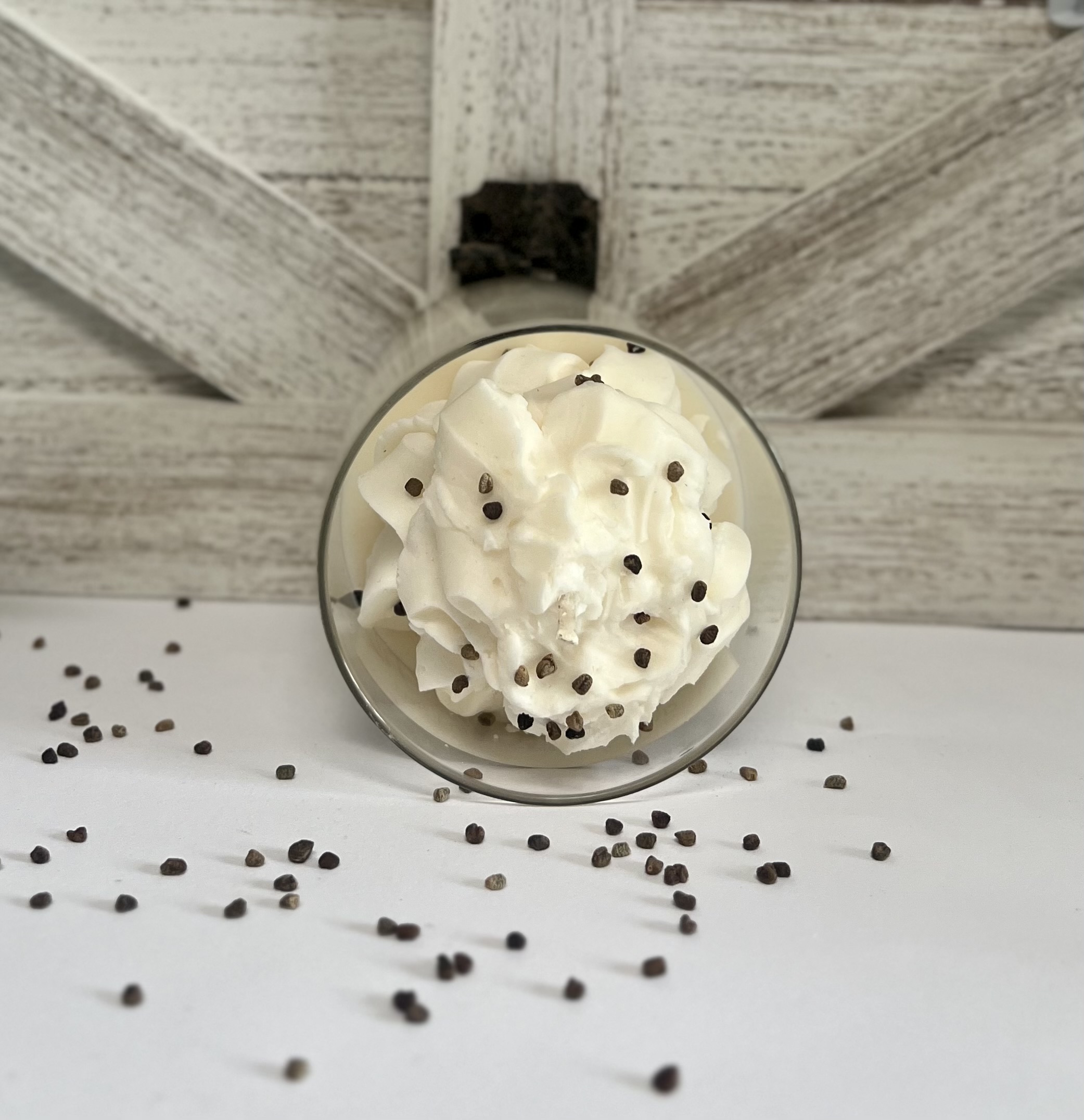 Black Cardamon & Cream Soy Candle