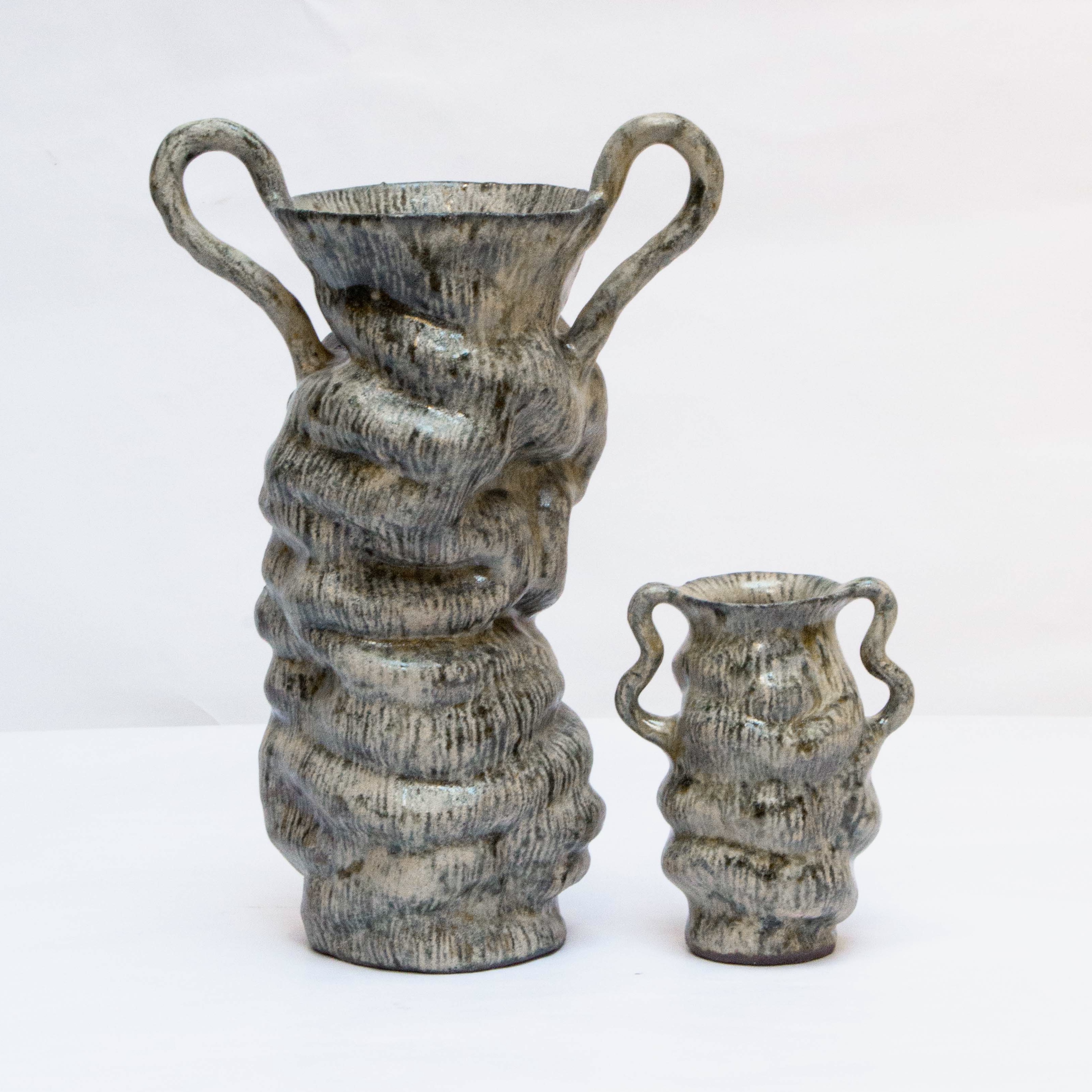 Vases vagues pincés