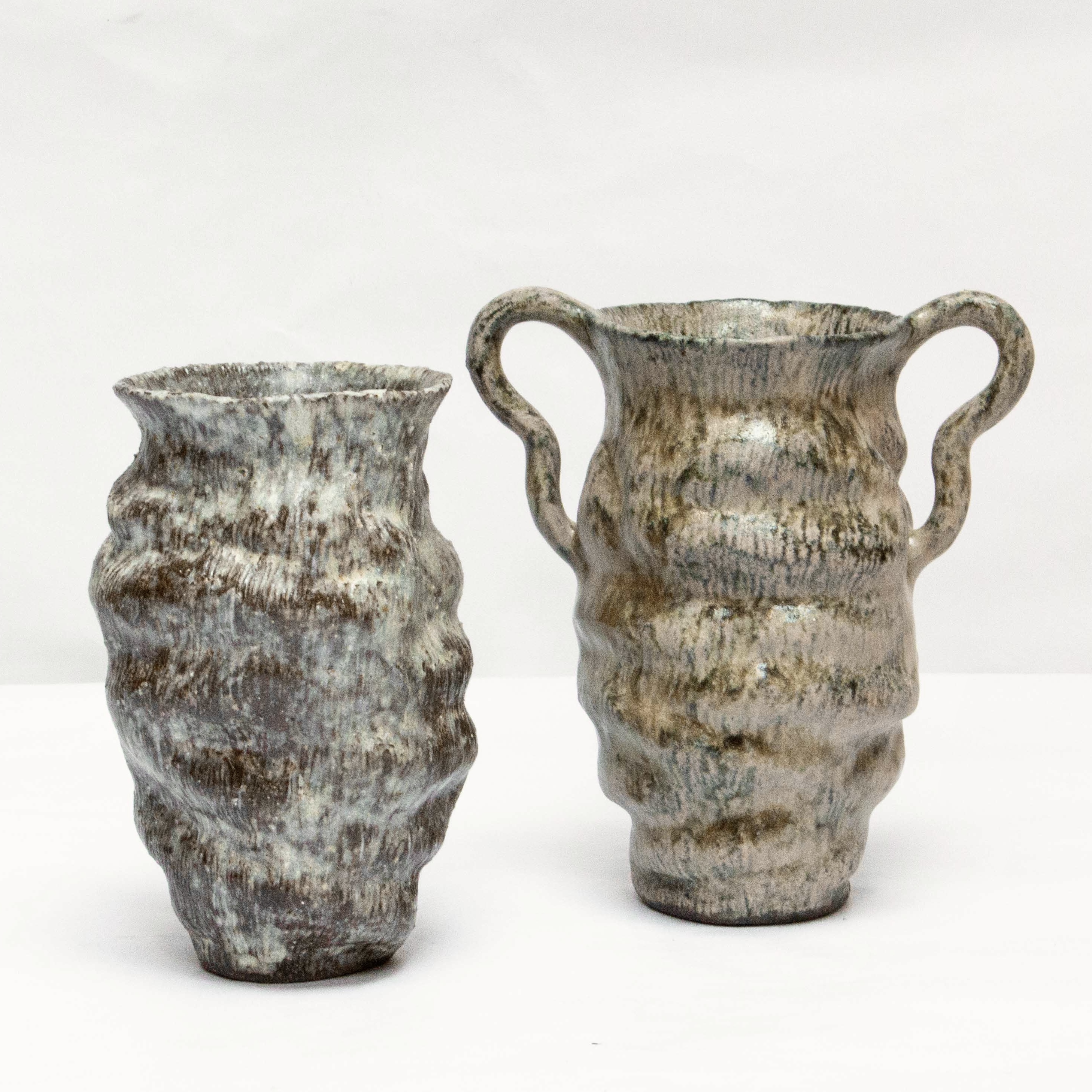 Vases vagues pincés