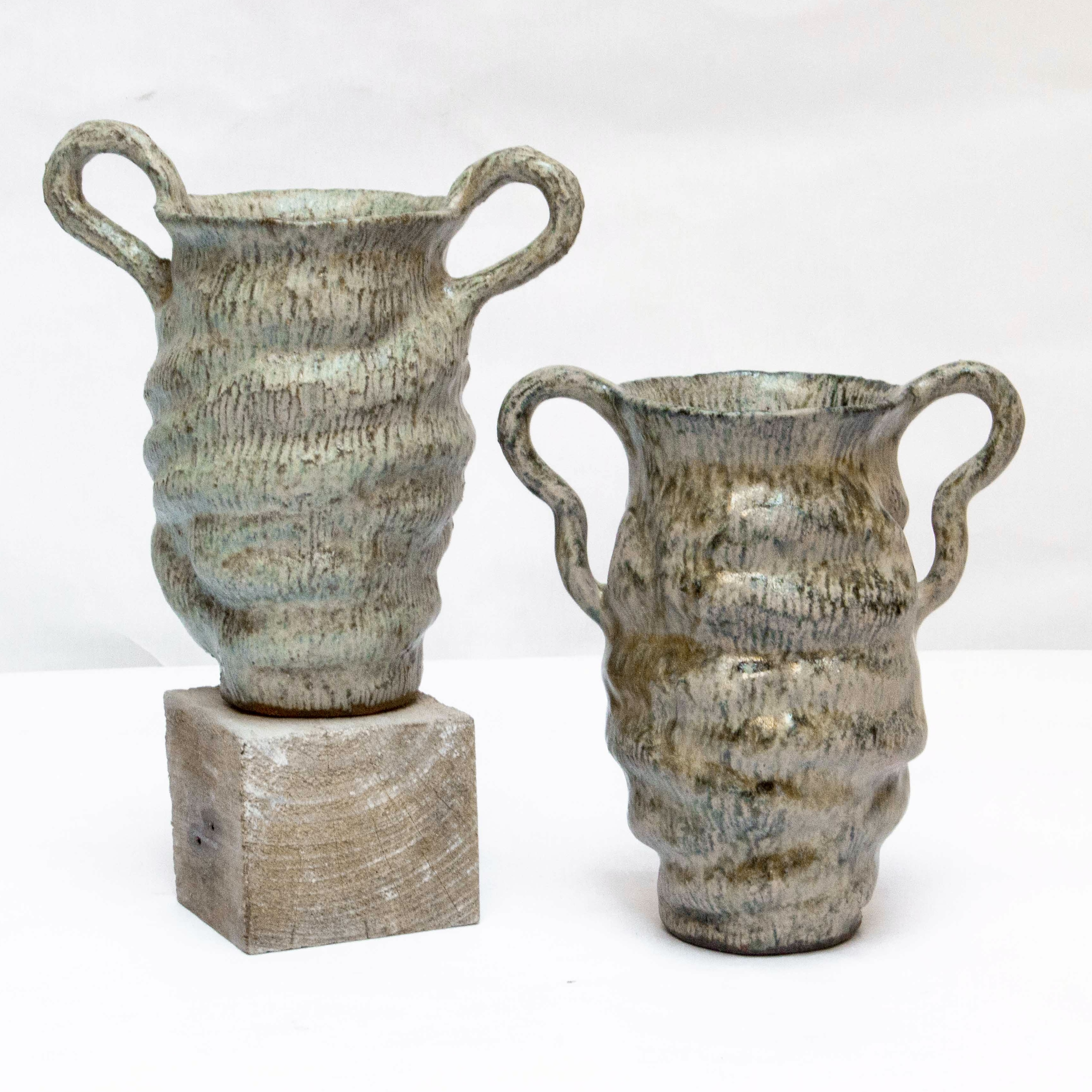 Vases vagues pincés