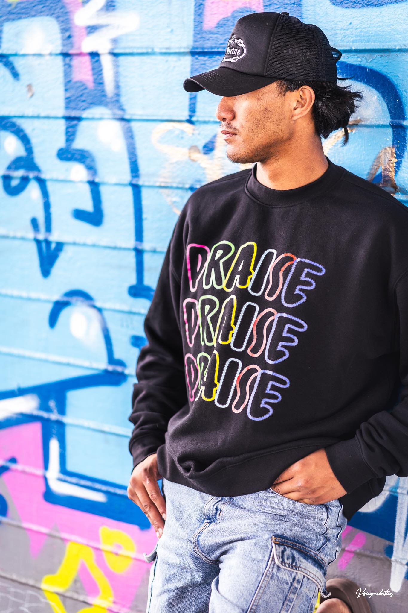 PRAISE CREWNECK