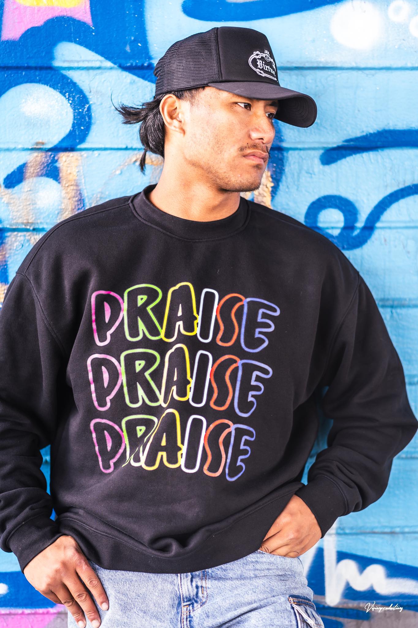 PRAISE CREWNECK
