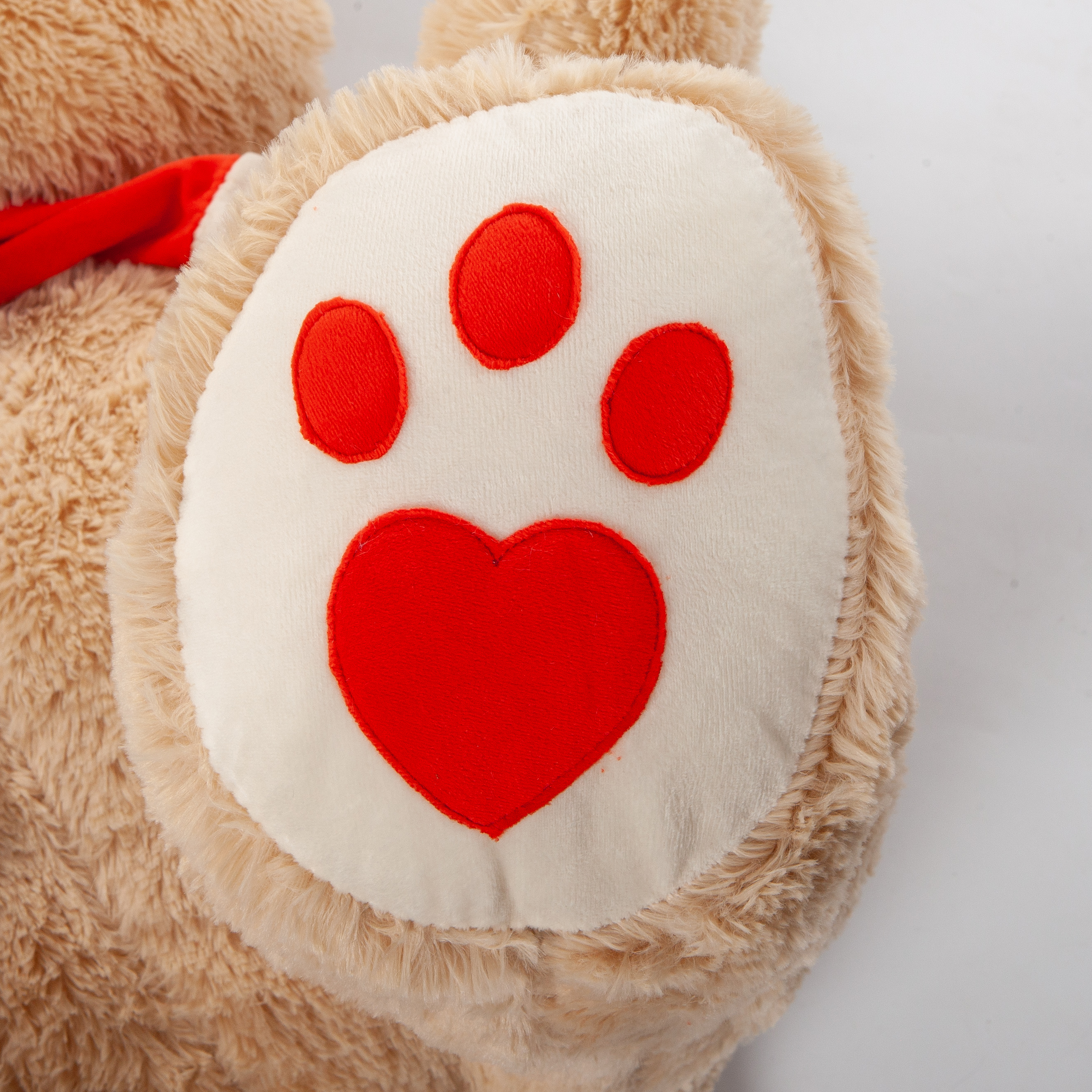 Meškinas Martynas (Martin) su raudona spalva (ausytė, pėdos, šalikas)