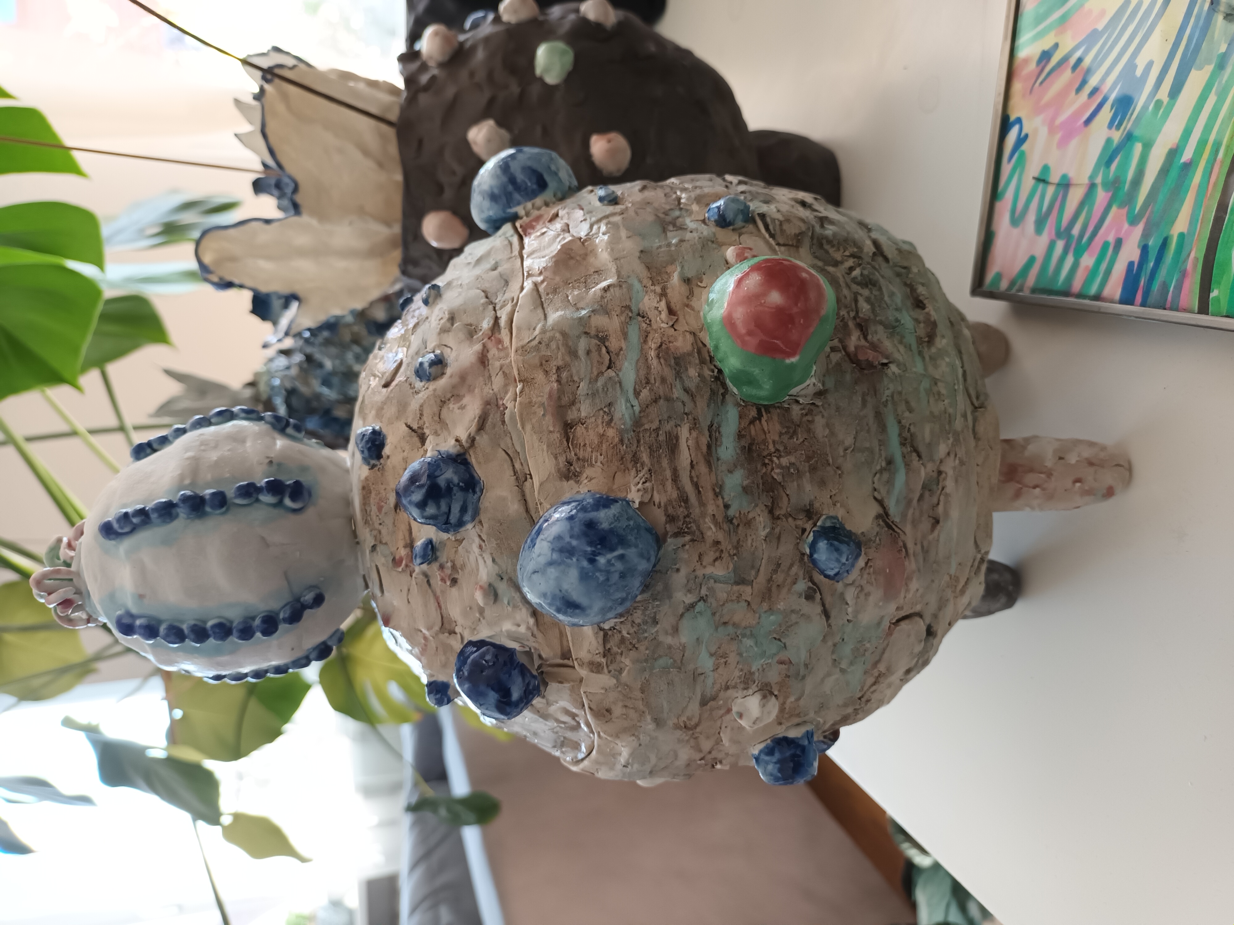 The Great Sea Entity🧚‍♂️🧜‍♂️🧜🧞🧙‍♂️👑🐉🐚🪸🪼🪨Large dish/object made of stoneware and porcelain🧜‍♂️🪨🐚