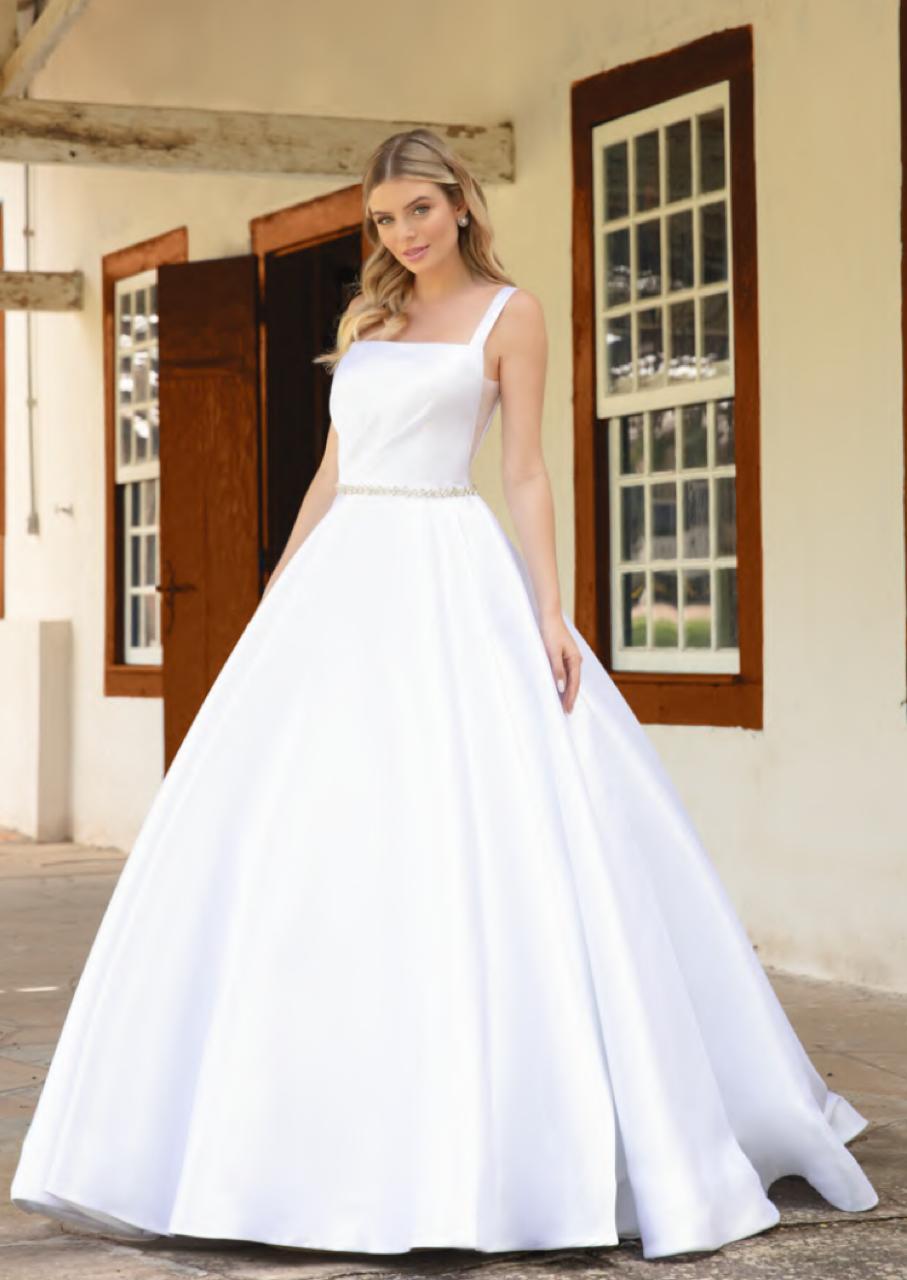 Vestido noiva minimalista, inspiração contemporânea. Em zibeline branca.