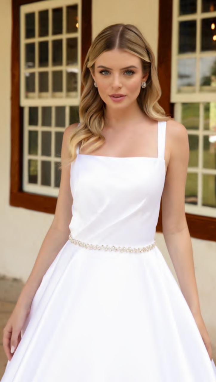 Vestido noiva minimalista, inspiração contemporânea. Em zibeline branca.