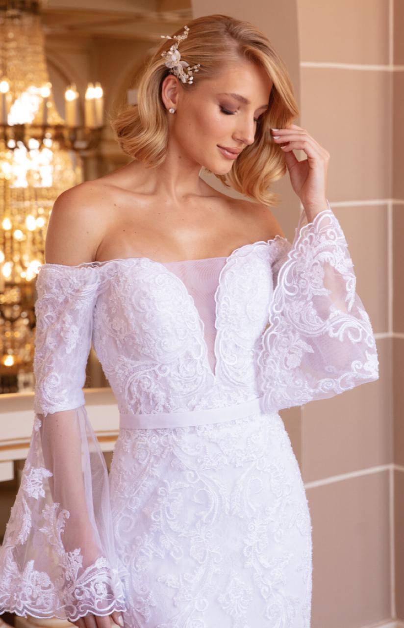 Vestido noiva sereia, branco, decote ombro a ombro.