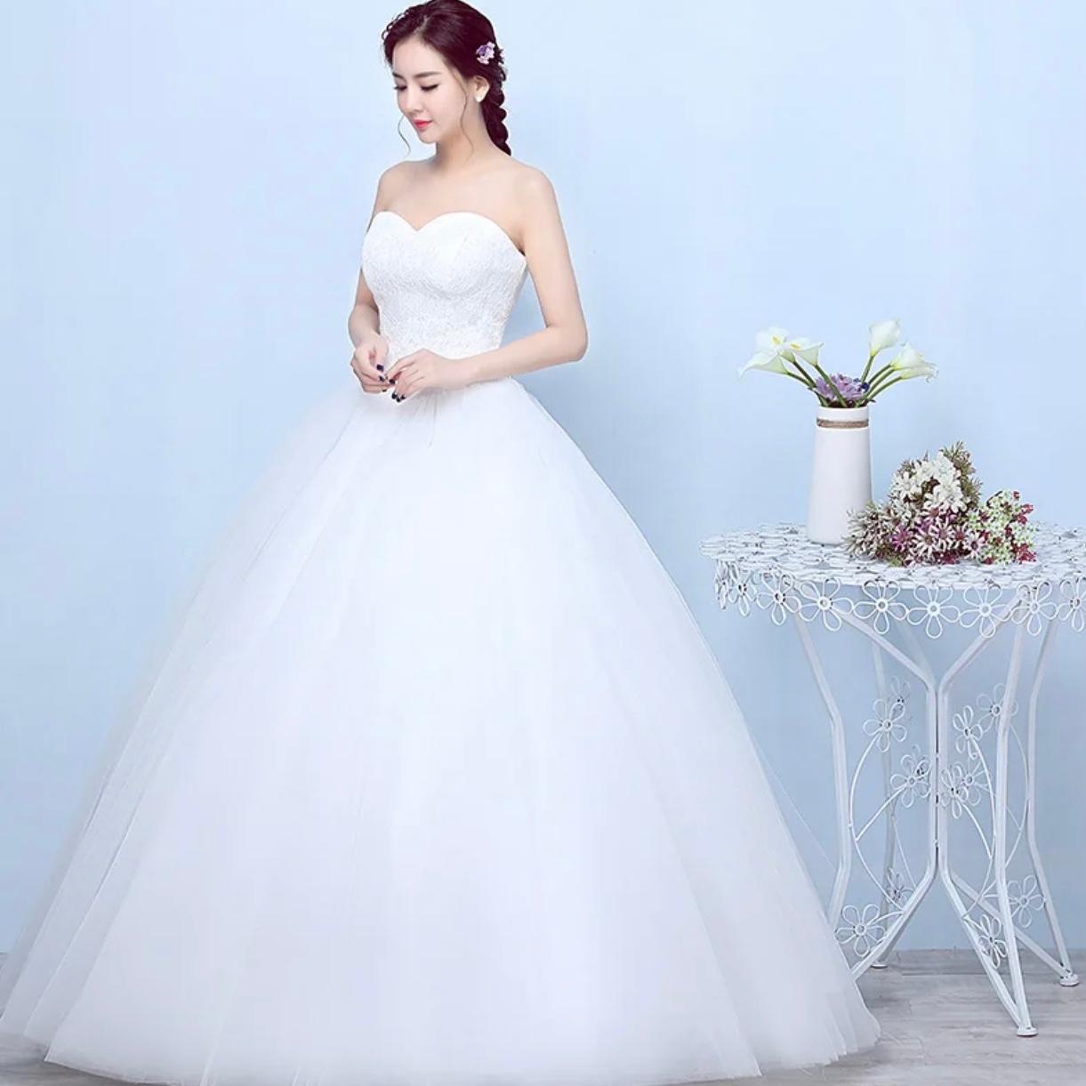 Vestido noiva branco  saia longa em tule francês.
