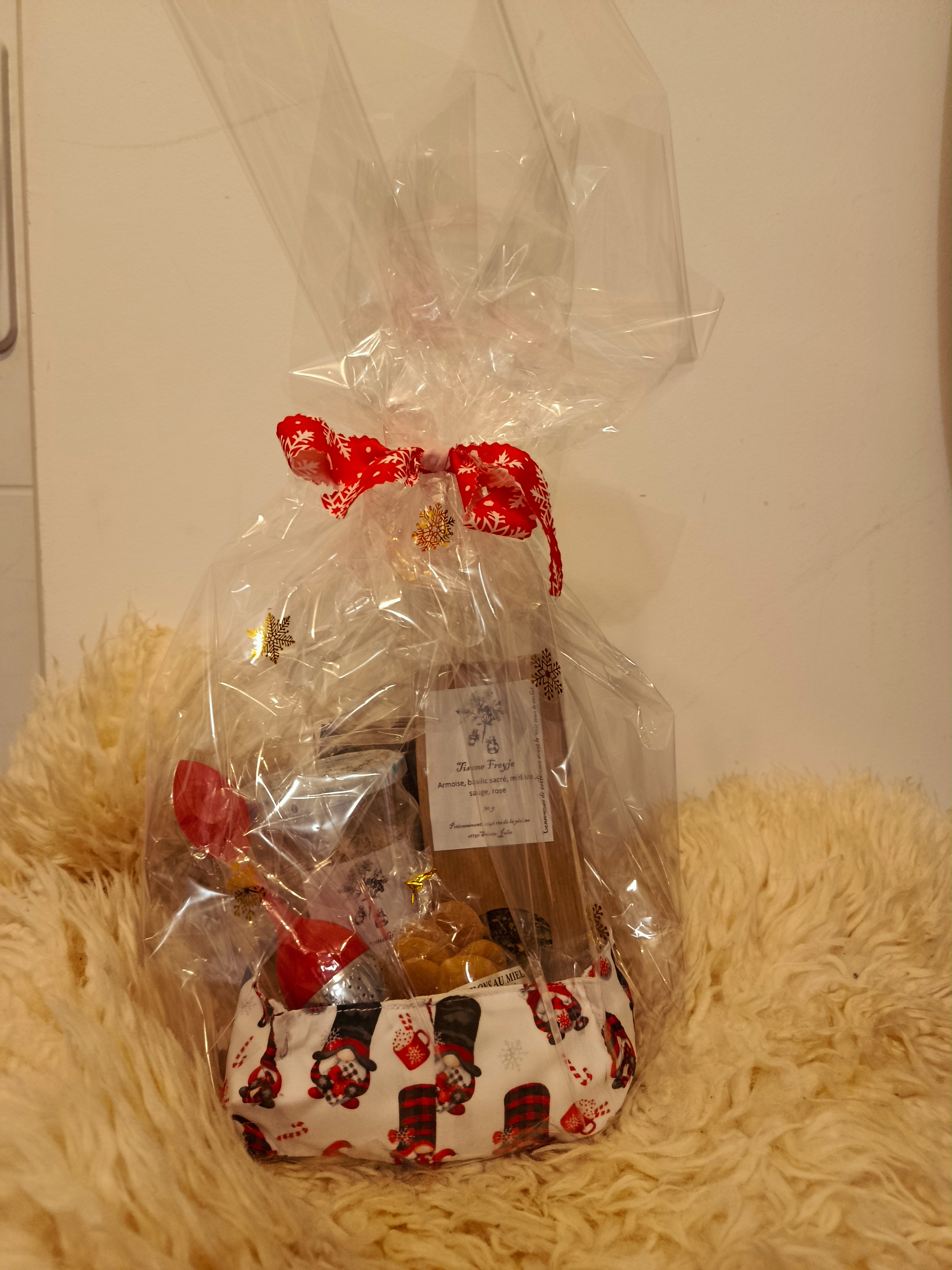 Panier cadeau PERSONNALISABLE à souhait