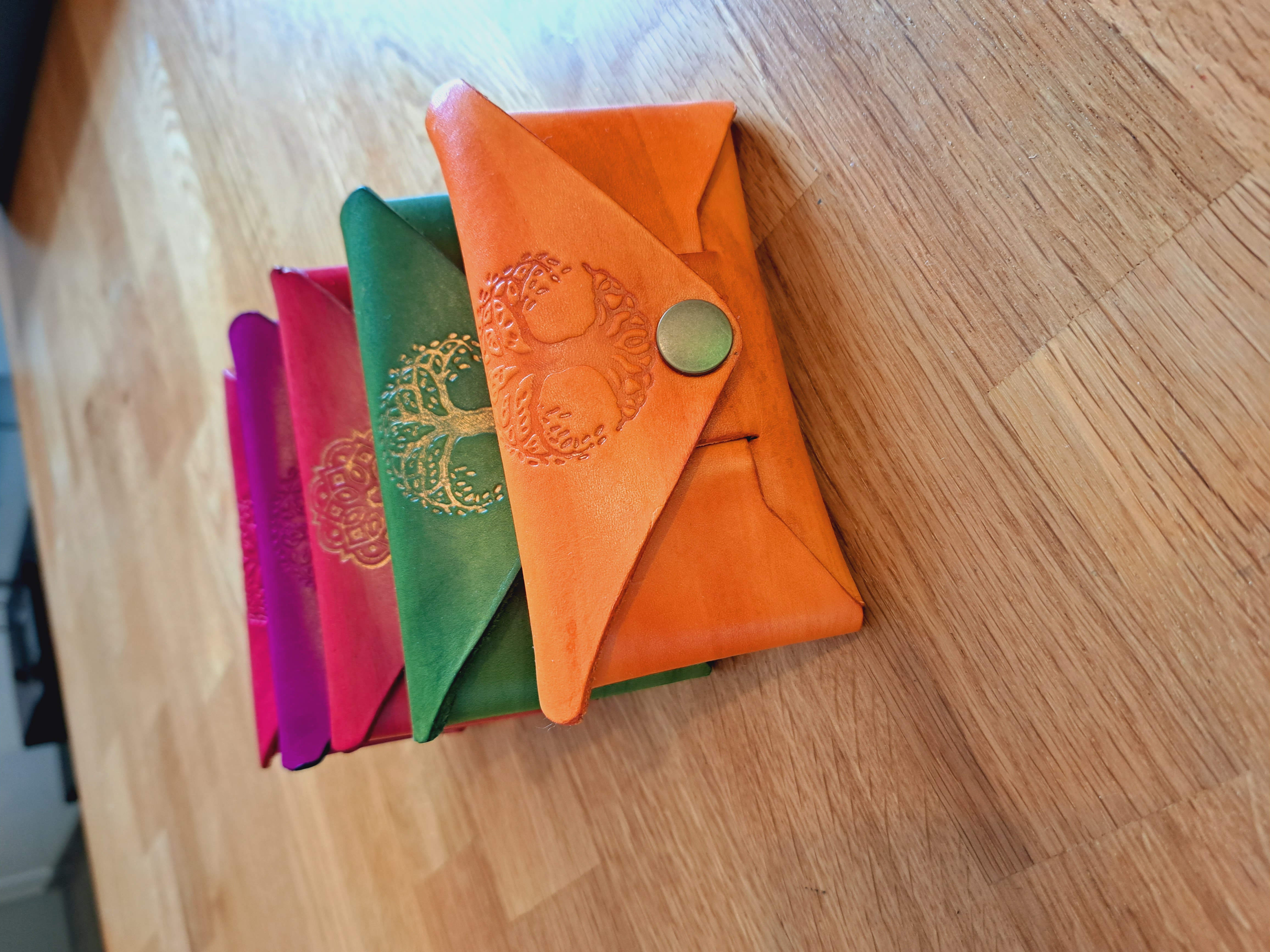 Porte-cartes / porte-monnaies - Gamme "Tradition"  (plusieurs coloris)