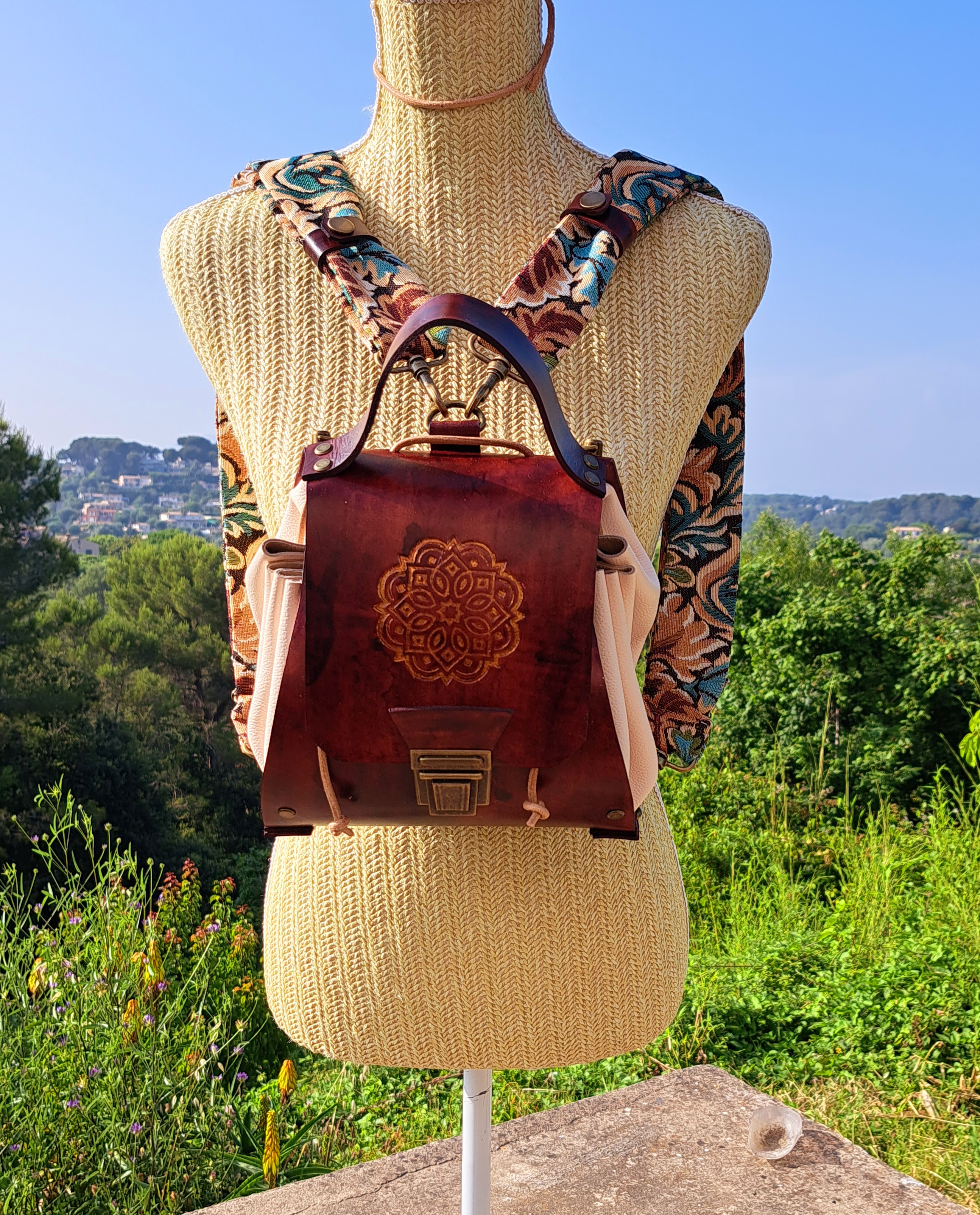 Sac à dos forme bourse
