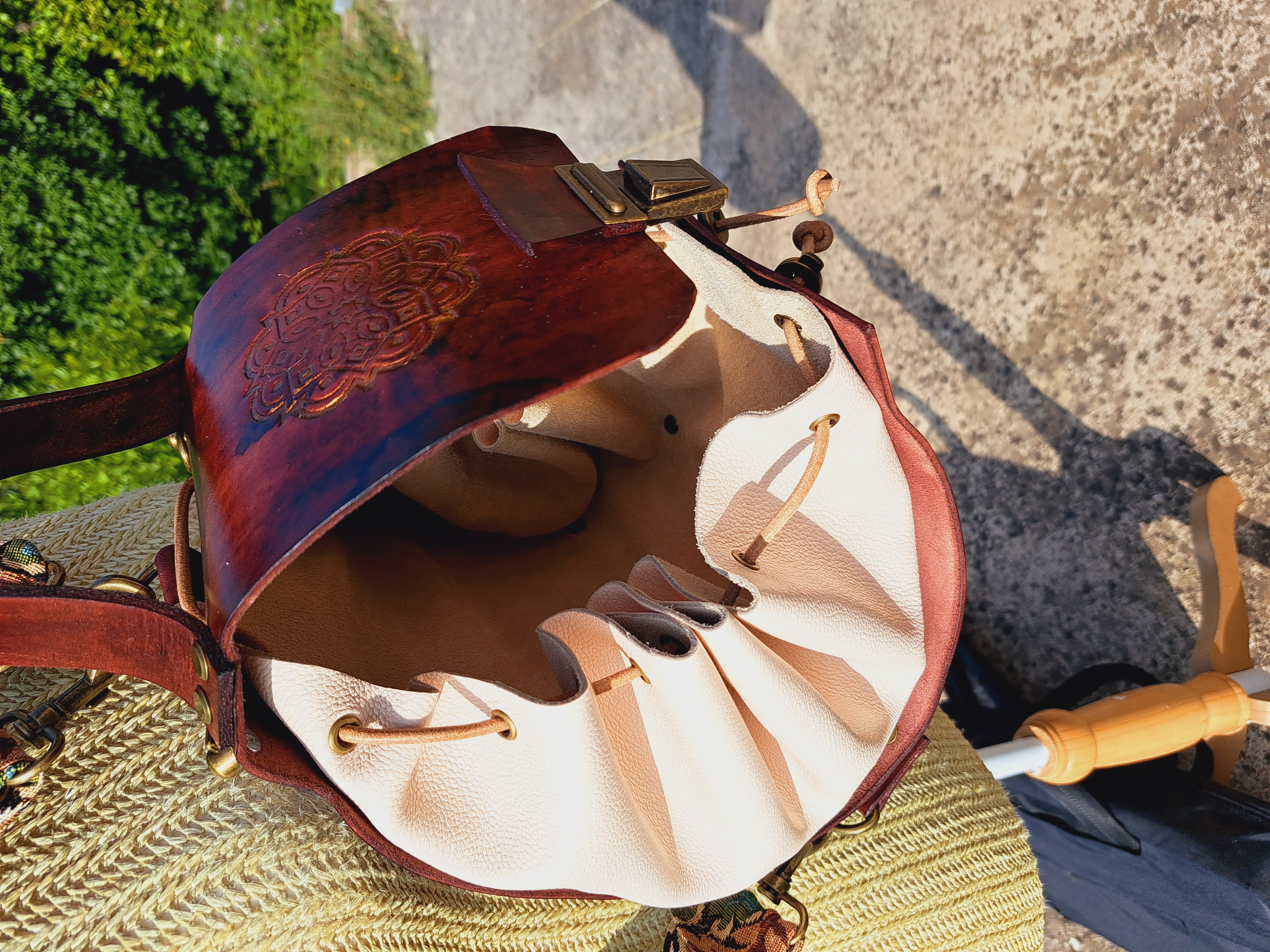 Sac à dos forme bourse