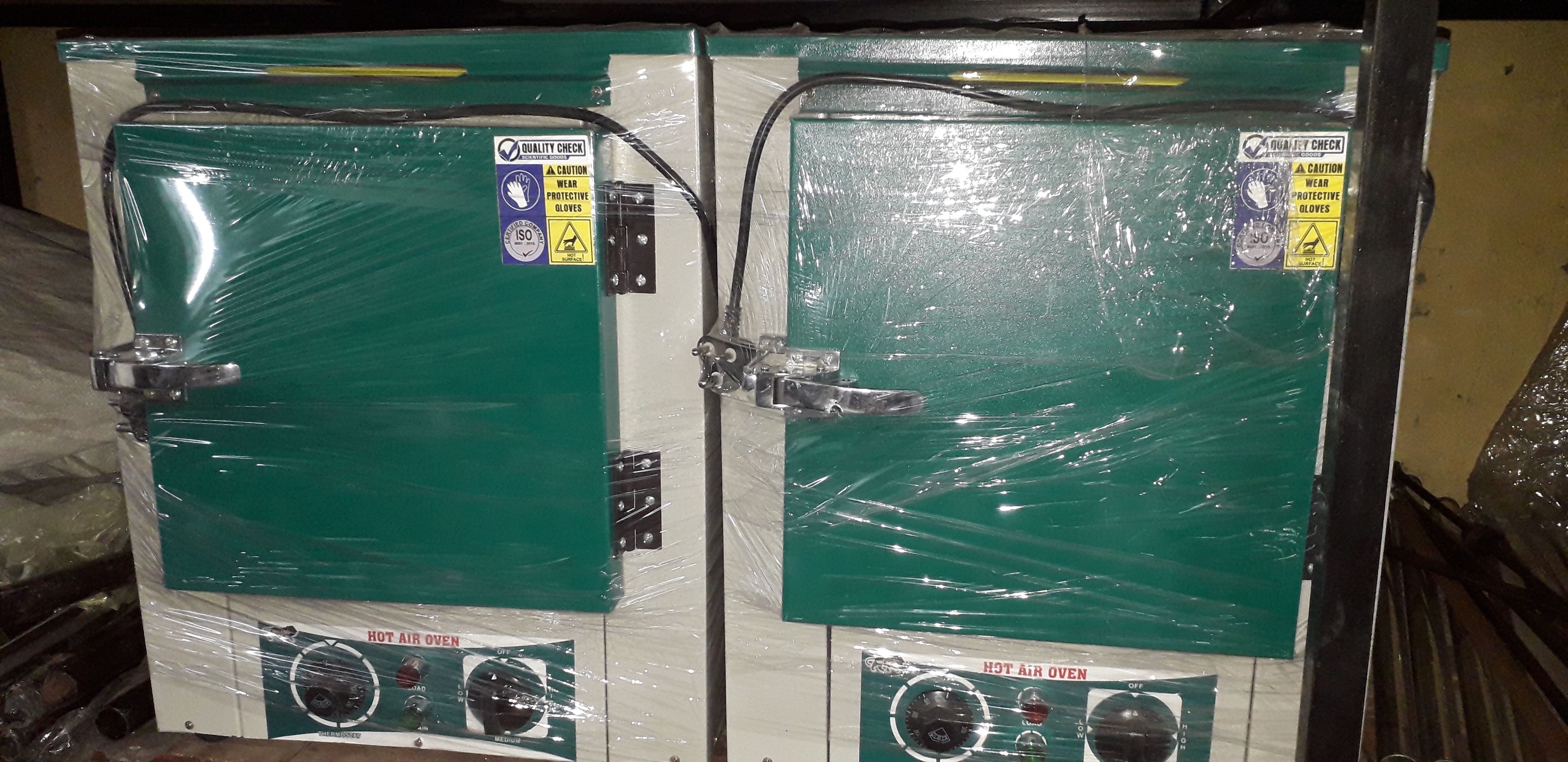 Hot air oven