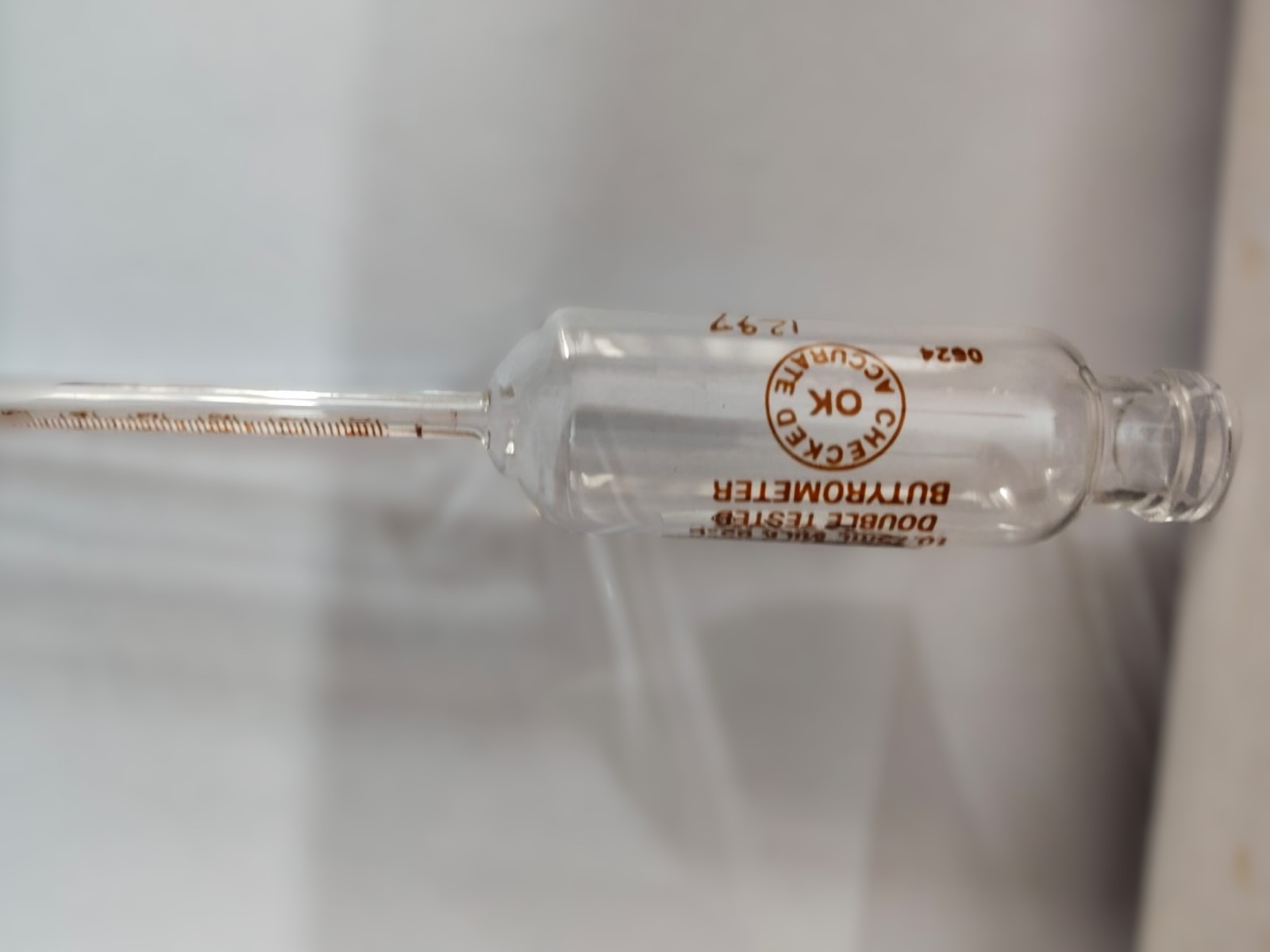 Butyrometer for milk determination