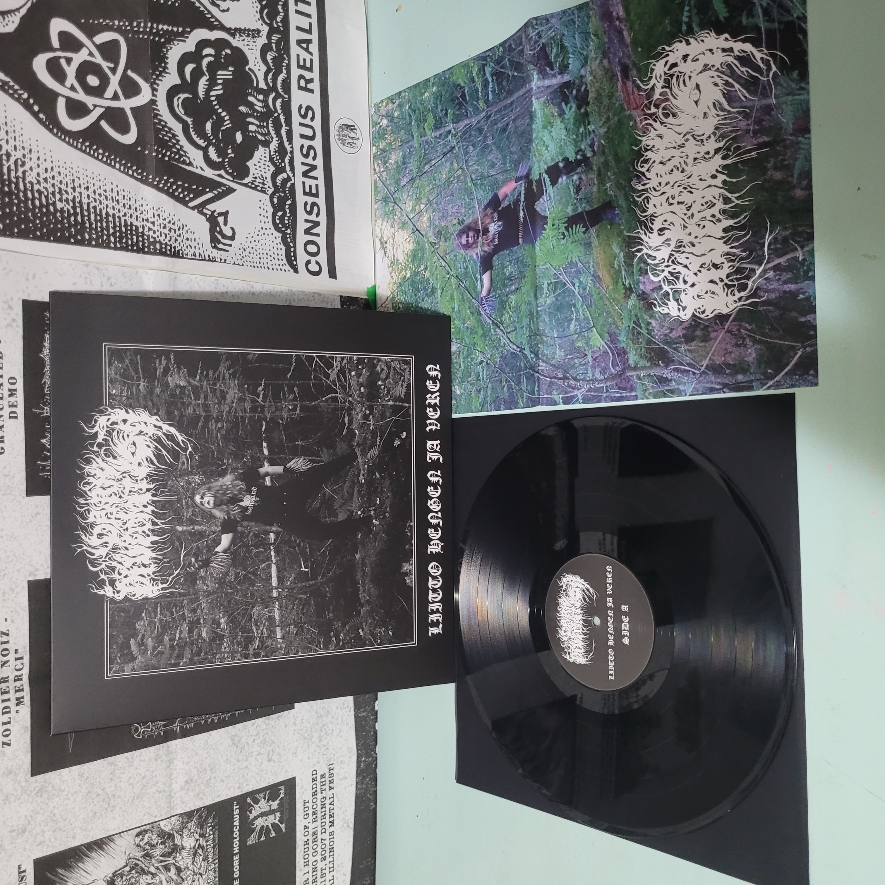 DARK DIVINATION - Liitto hengen ja veren