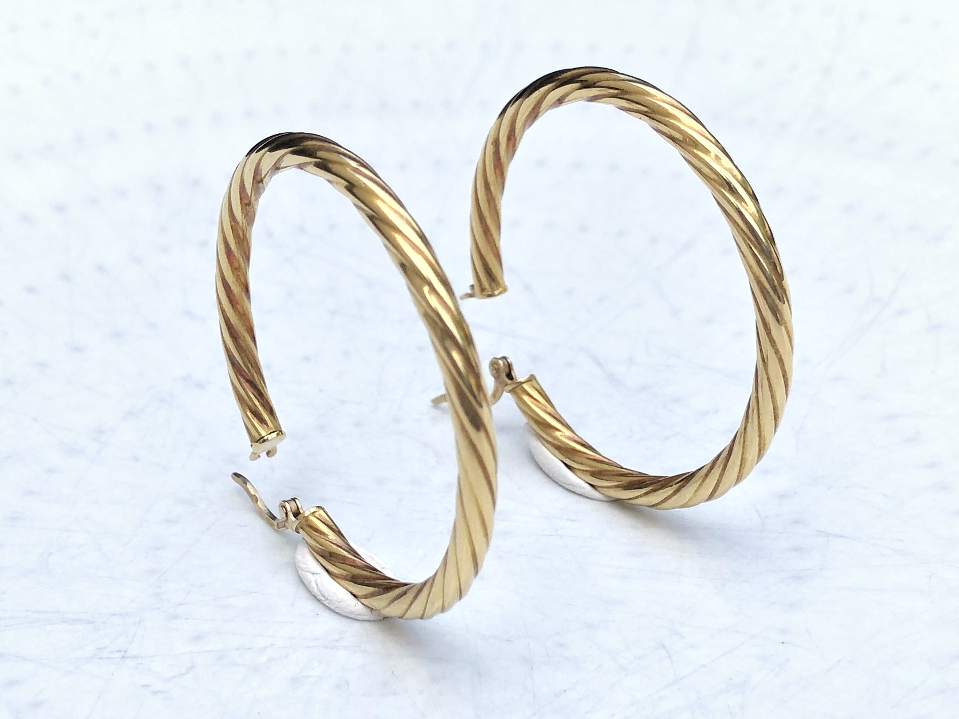 Créole strié en Or jaune 18 carats