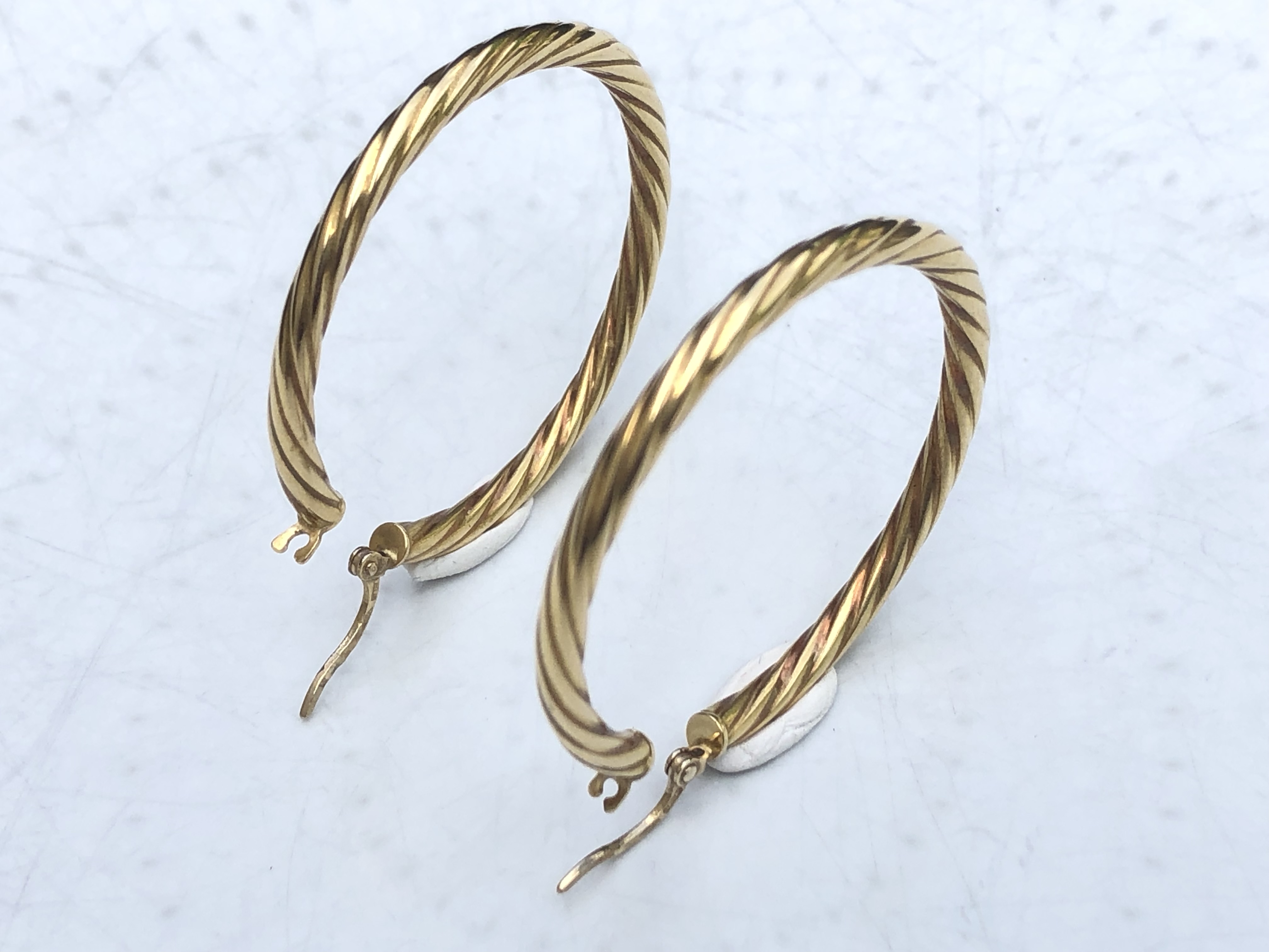 Créole strié en Or jaune 18 carats