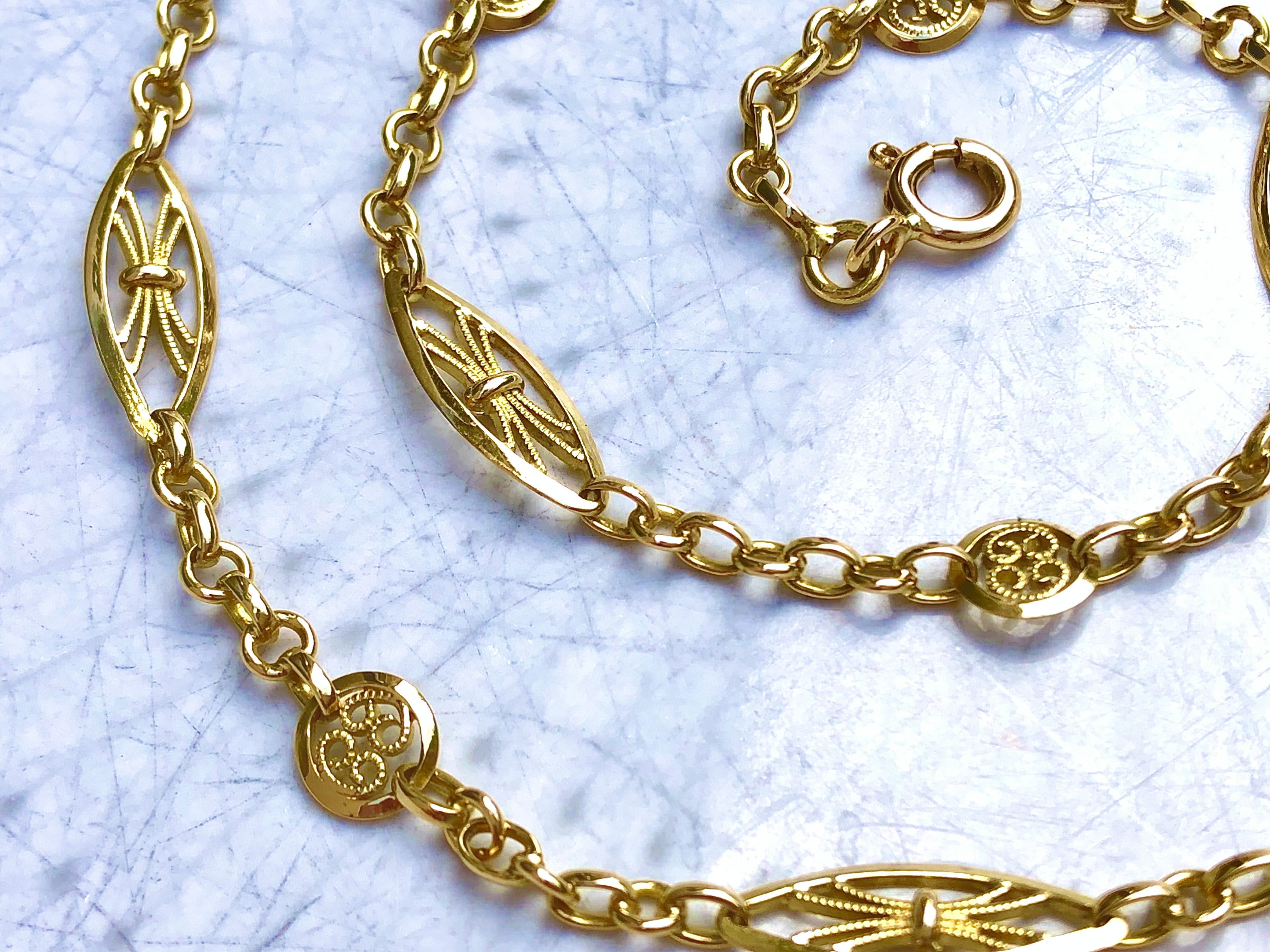 Chaine maille filigrane en or 18 carats 