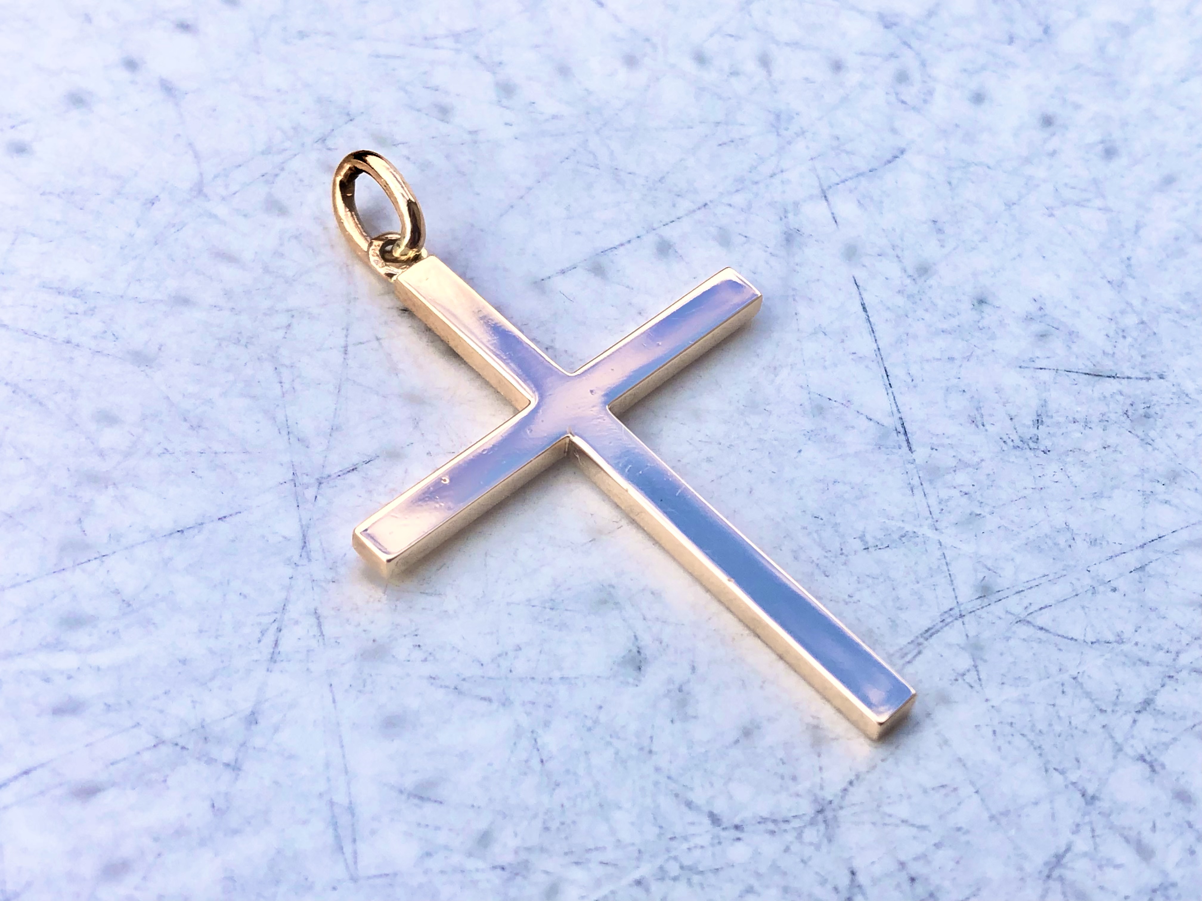 Croix en or 18 carats 