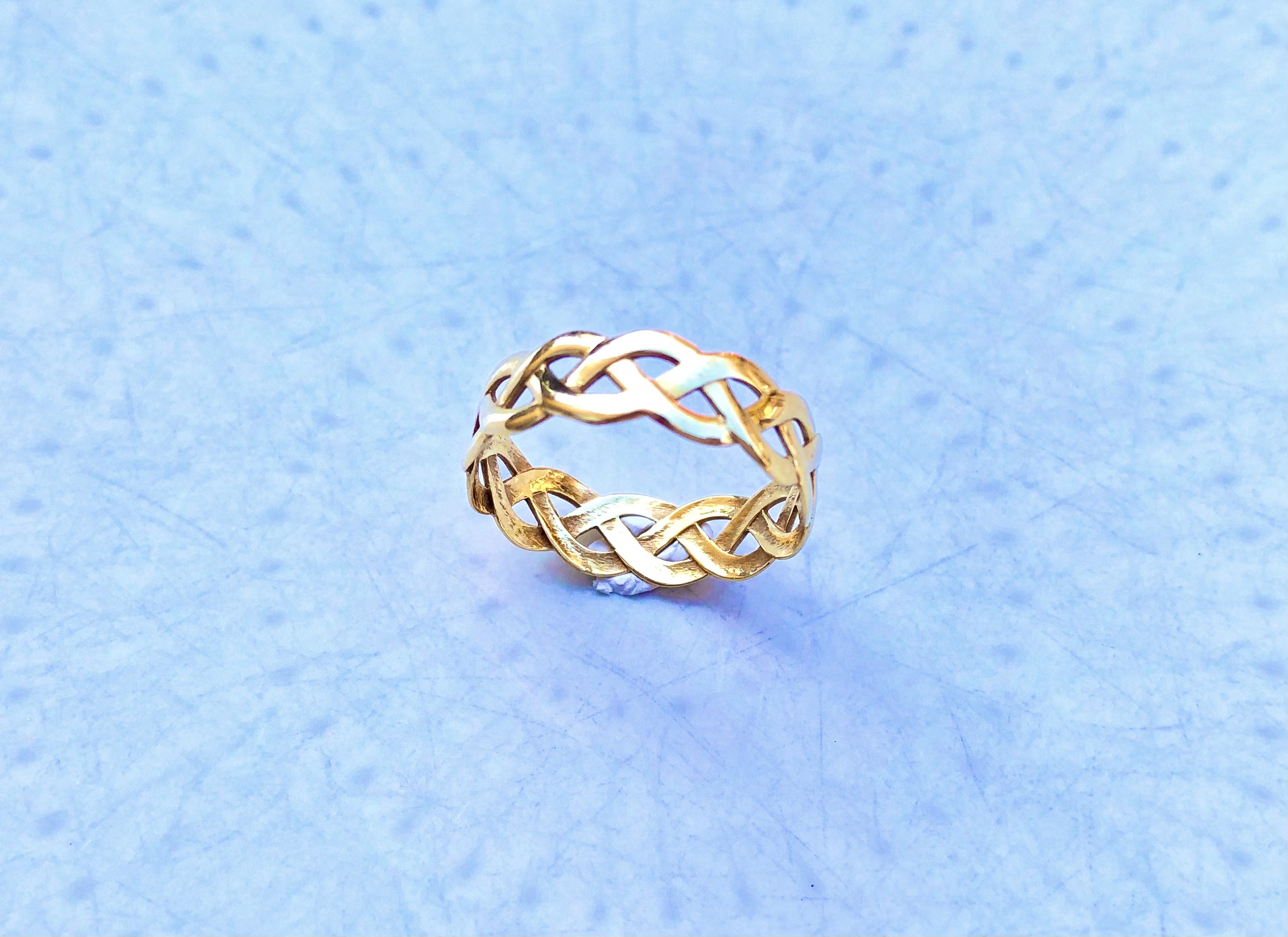 Bague en or jaune 18 carats