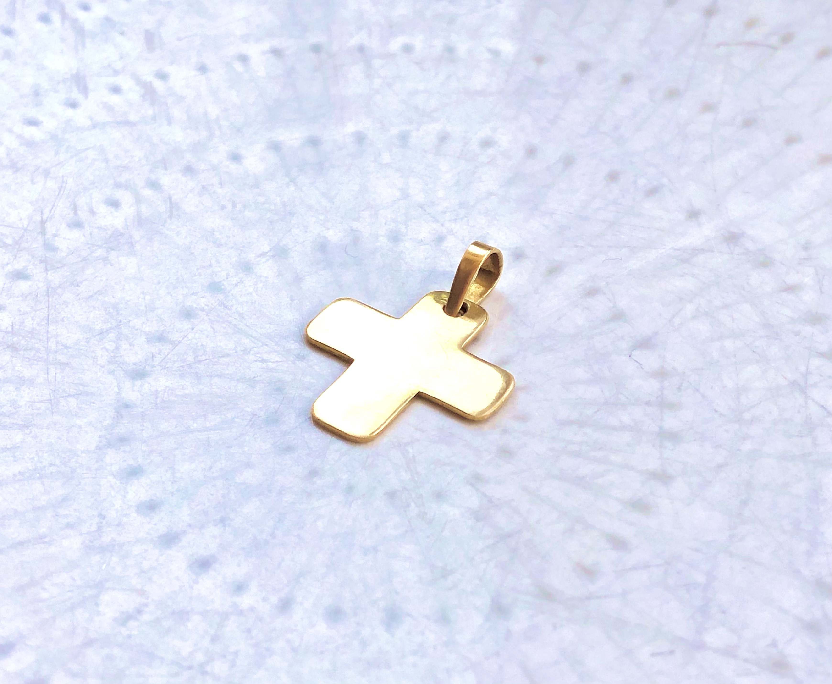 Croix en or 18 carats 