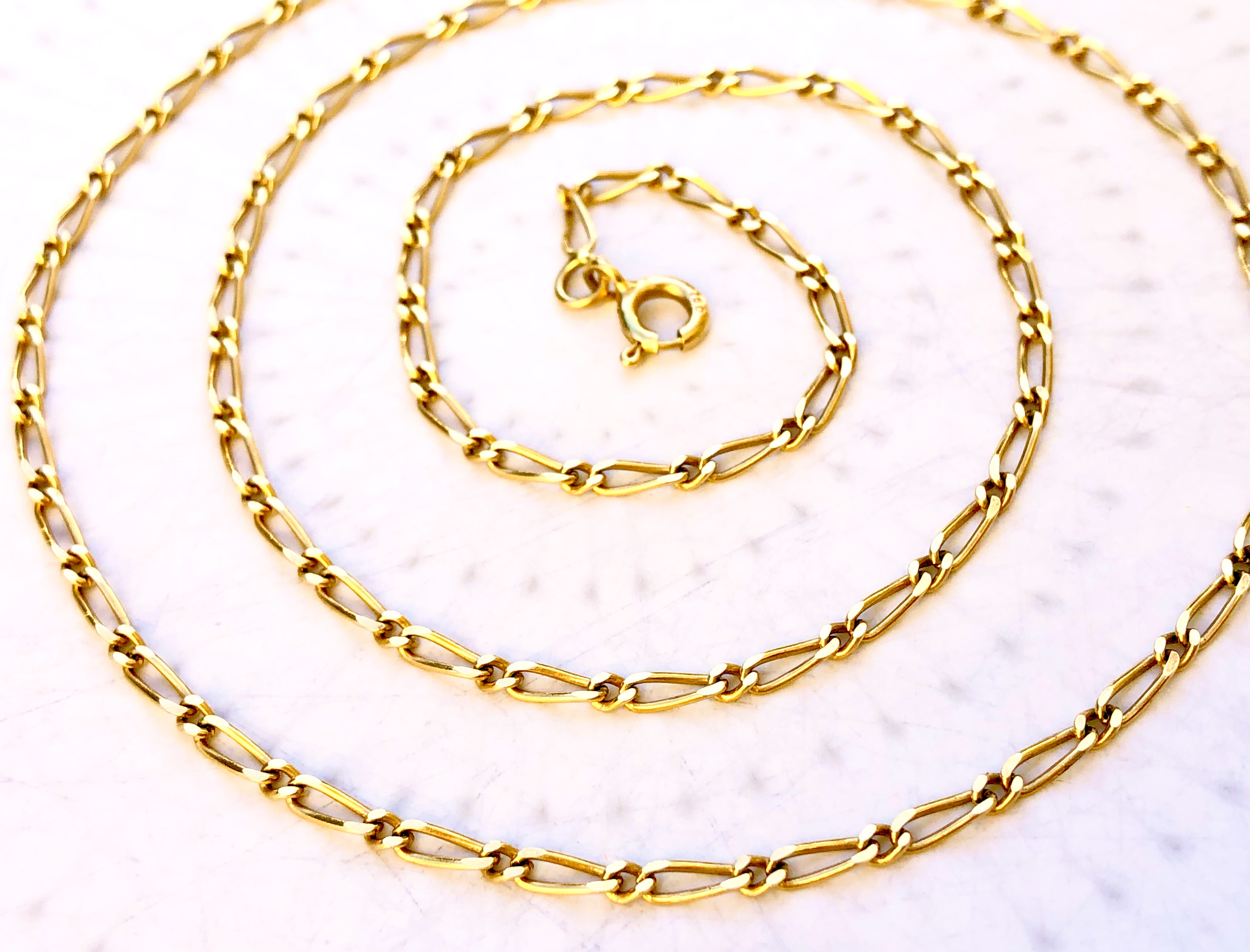 Chaine en or jaune 18 carats 