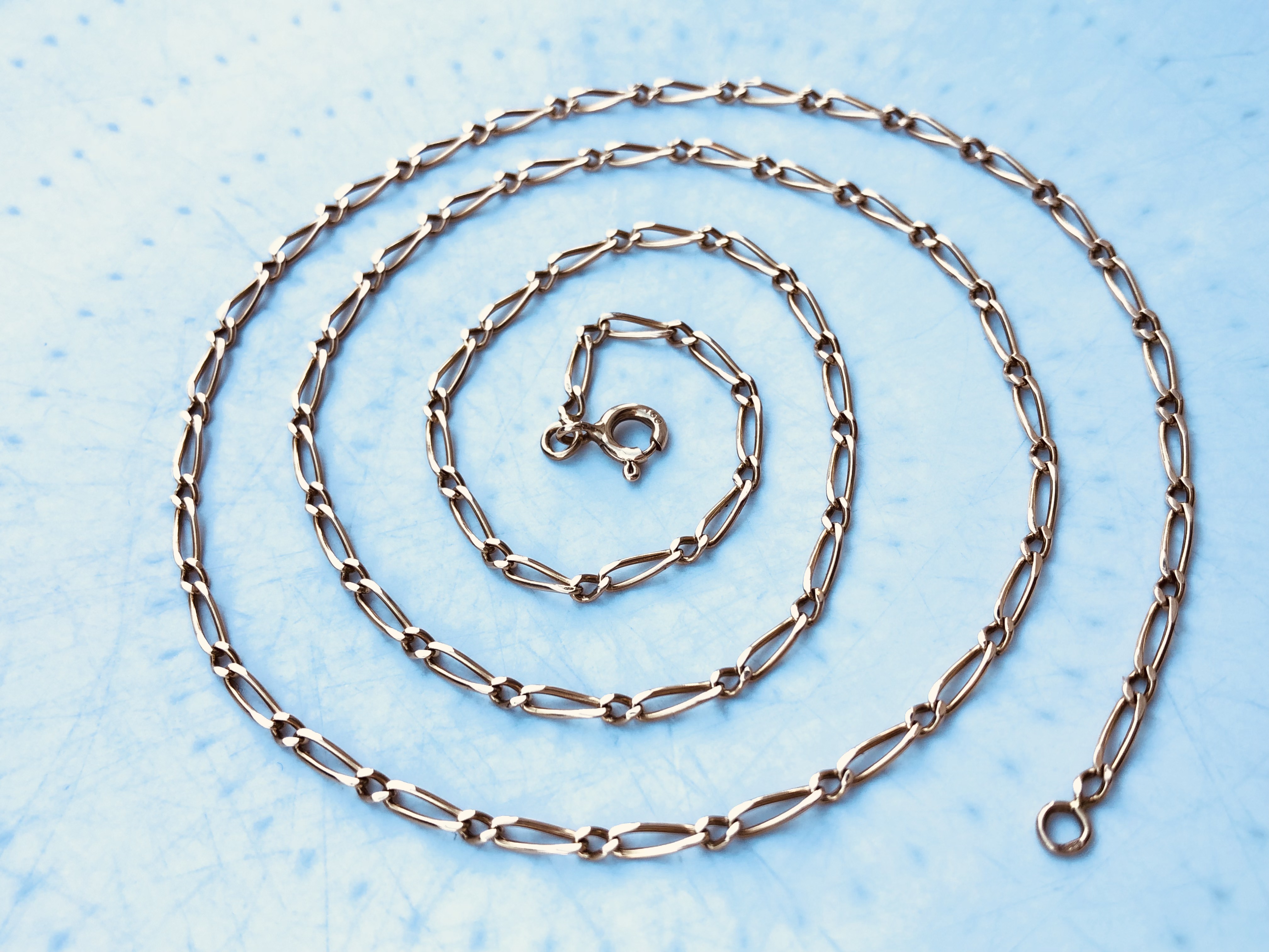 Chaine maille figaro 1/1 en or jaune 18 carats