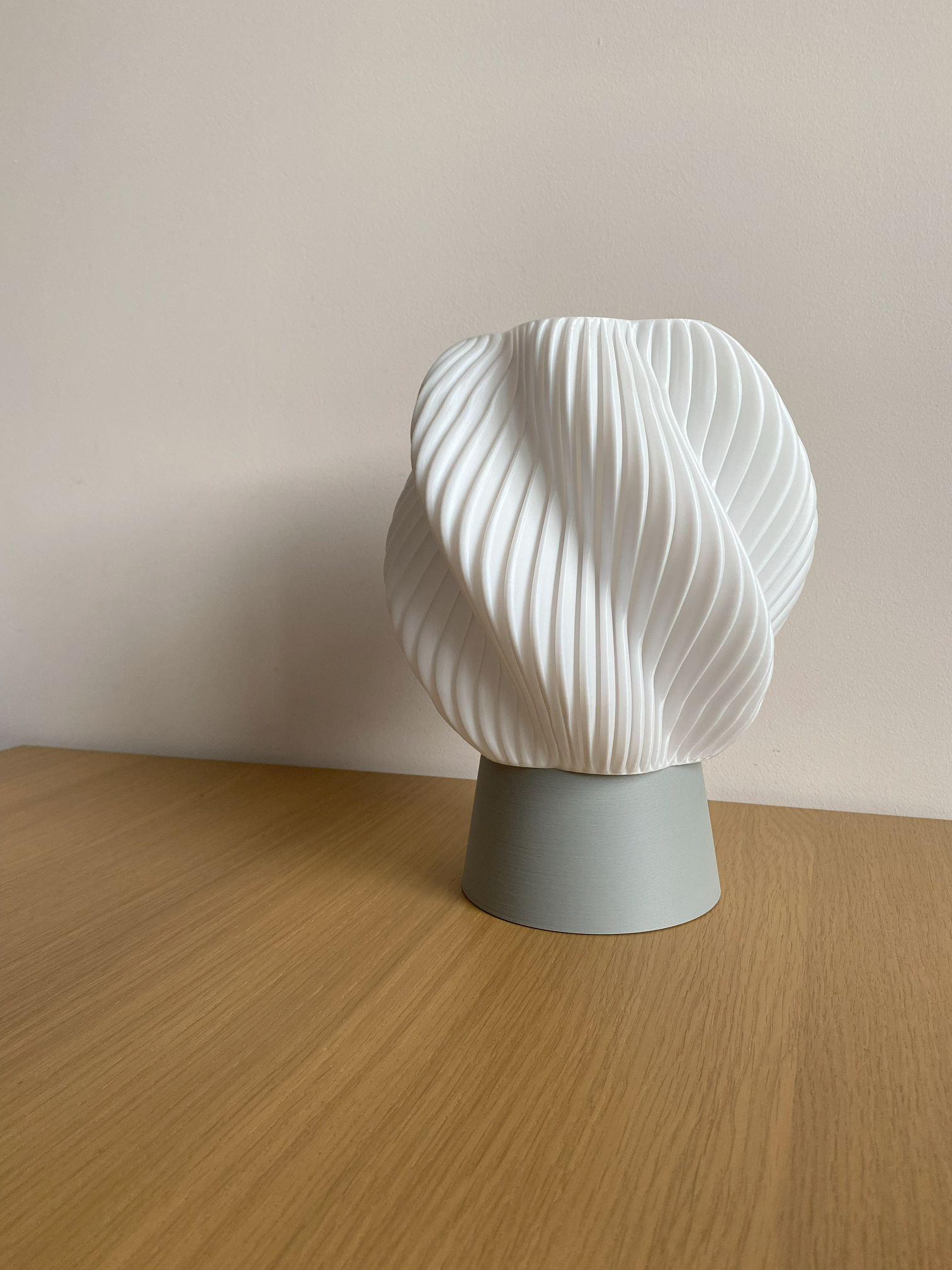 Stalinis šviestuvas Hestra