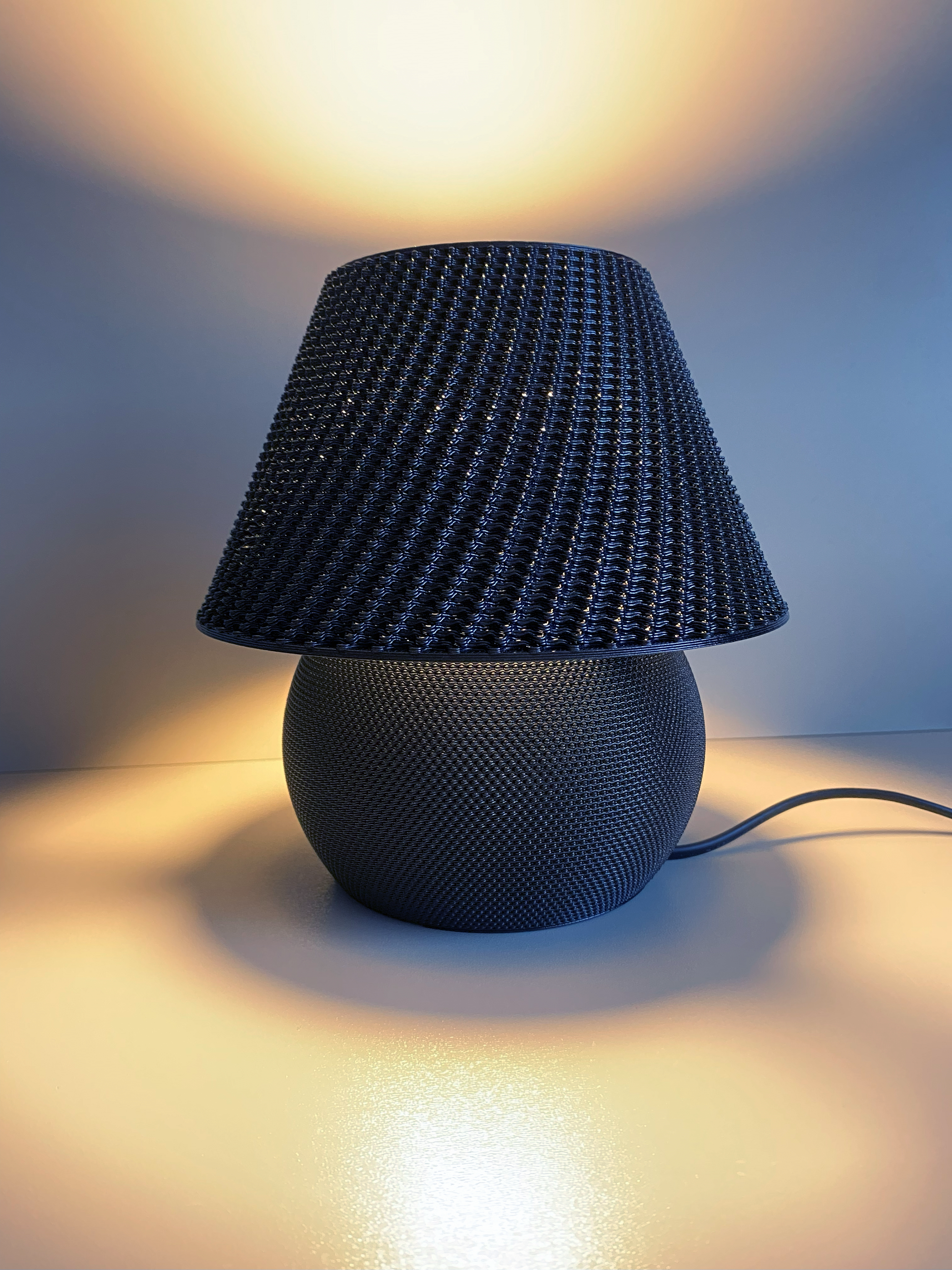 Stalinis šviestuvas TAKI